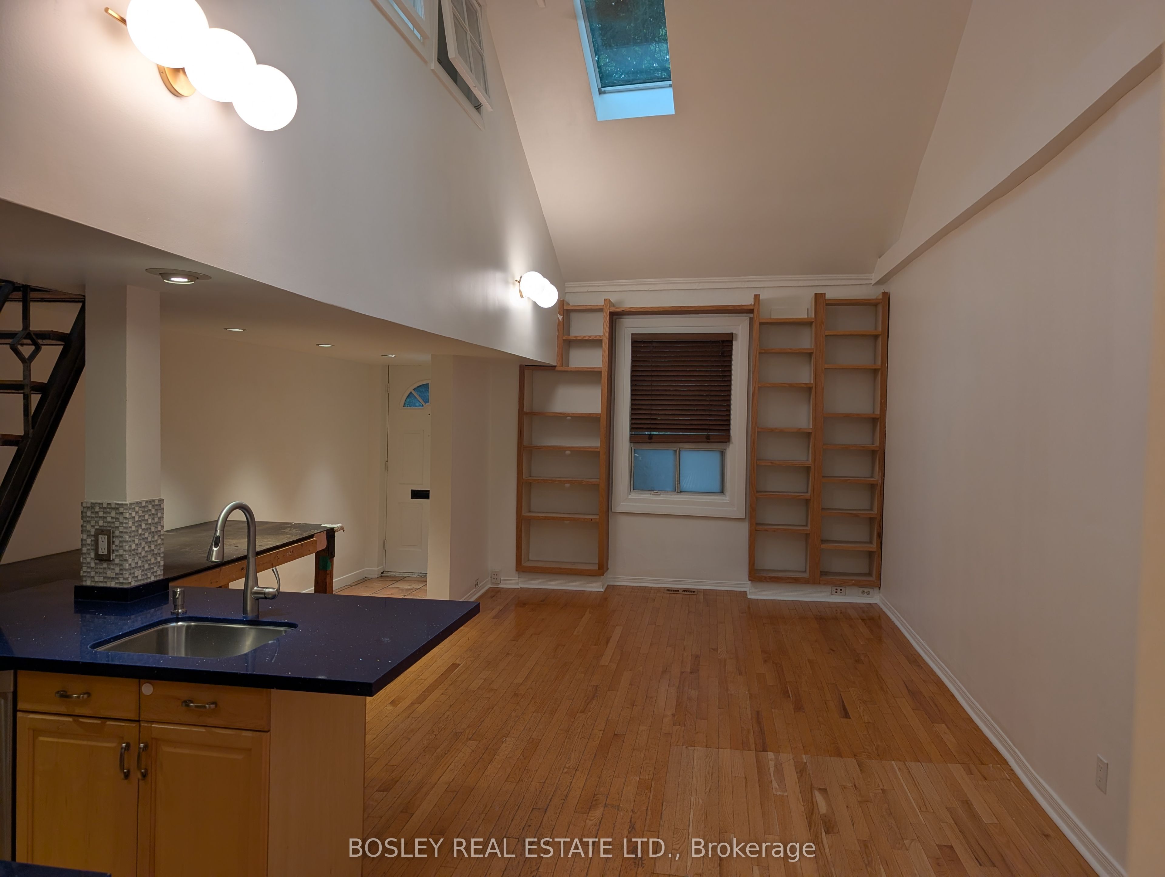 230 Ontario Street, Toronto, ON M5A 2V5 photo 3