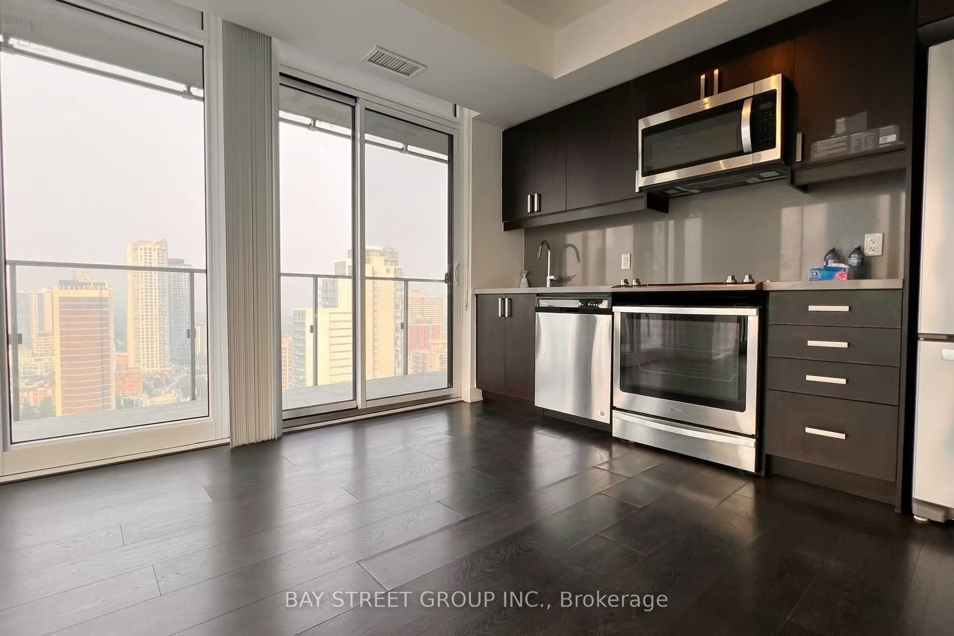50 E Wellesley Street E 3004, Toronto, ON M4Y 1G2 photo 5