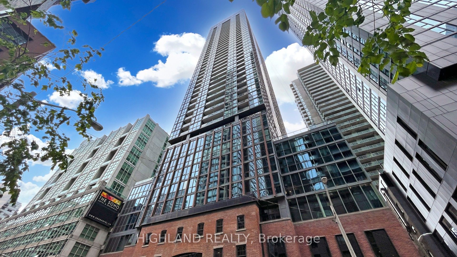88 Blue Jays Way 2106, Toronto, ON M5V 0L7
