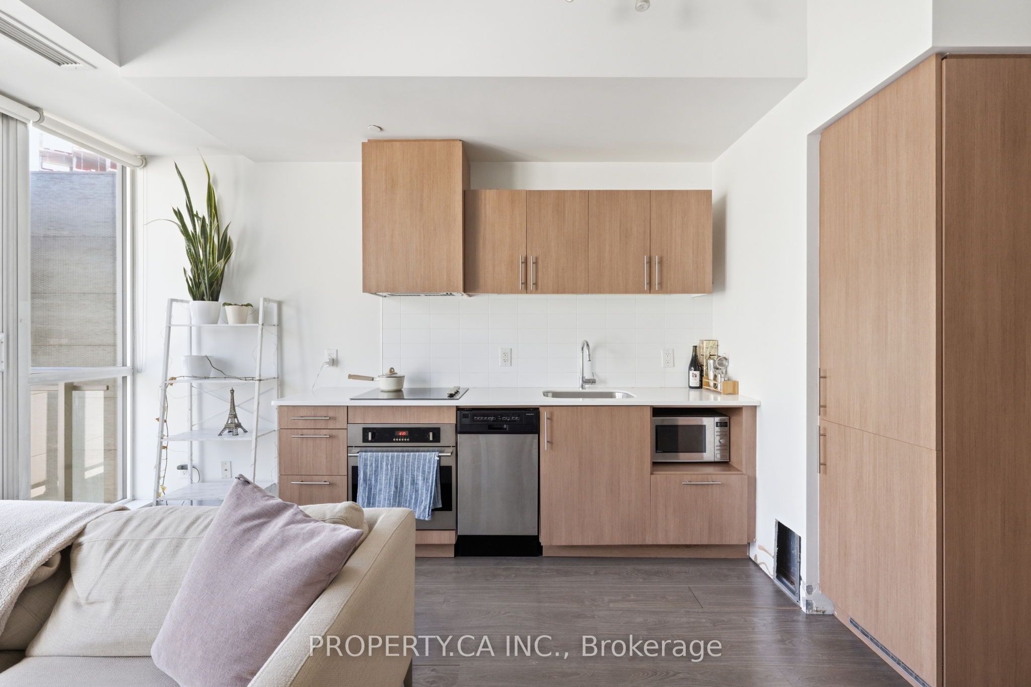 508 Wellington Street W 809, Toronto, ON M5V 1E3 photo 5