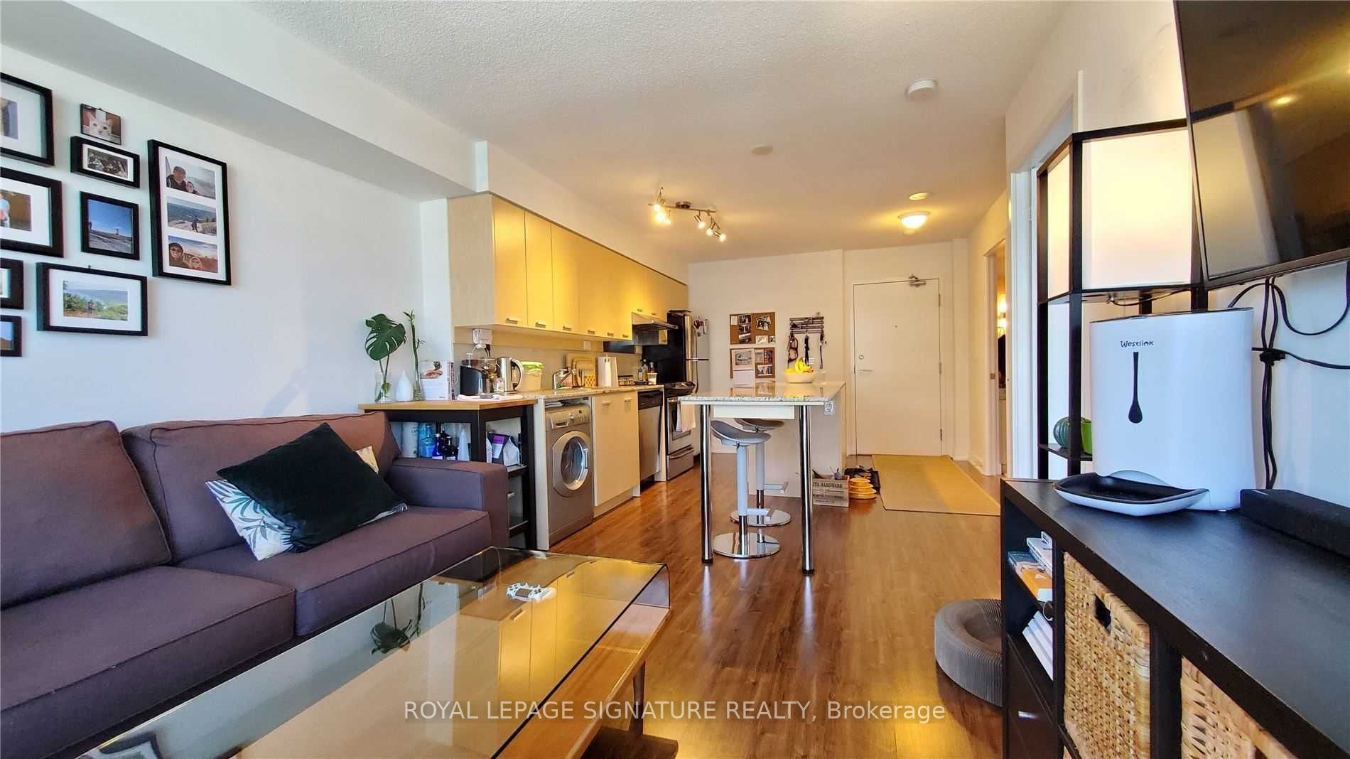 19 Singer Court 1212, Toronto, ON M2K 0B2