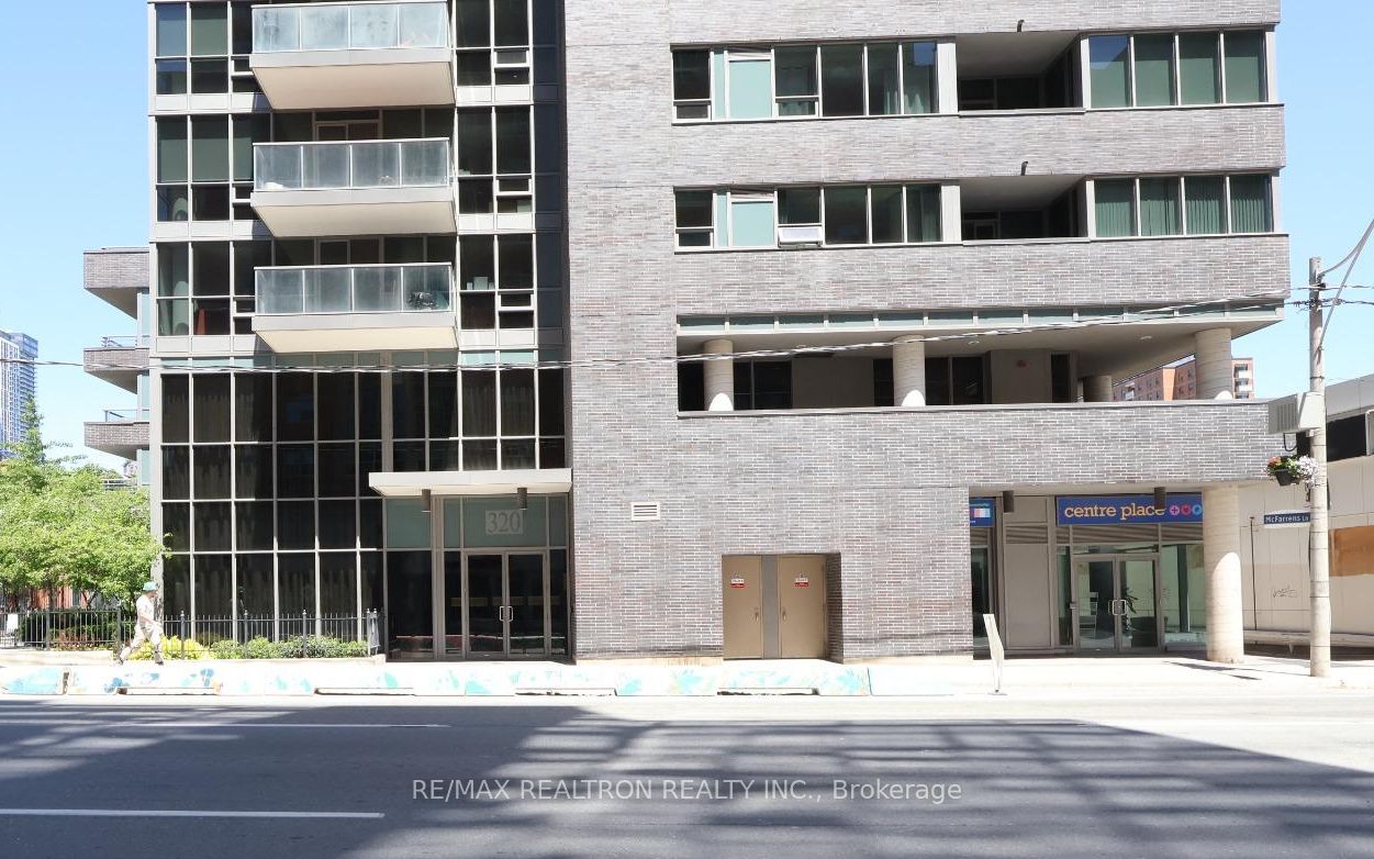 320 Richmond Street E 1020, Toronto, ON M5A 1P9 photo 3