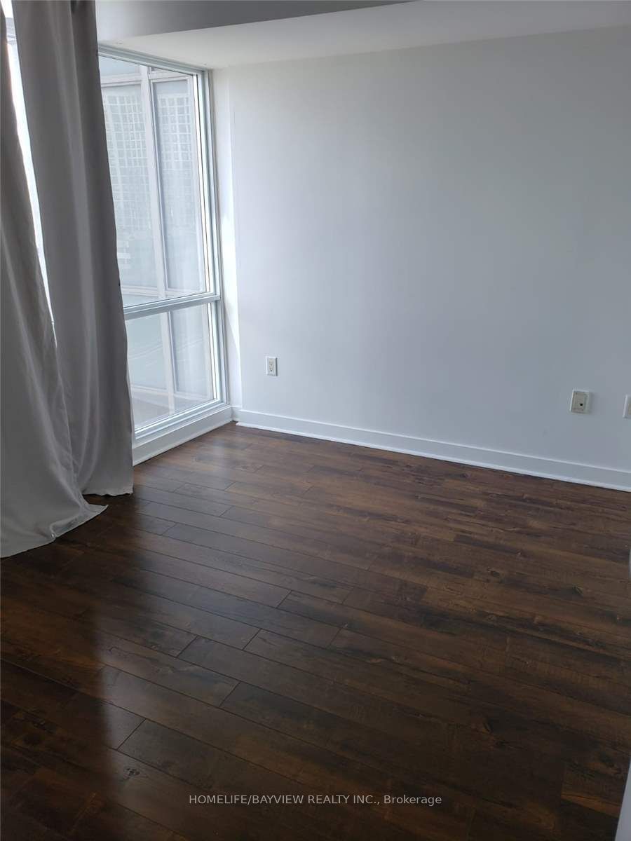 11 Brunel Court 912, Toronto, ON M5V 3Y3 photo 3