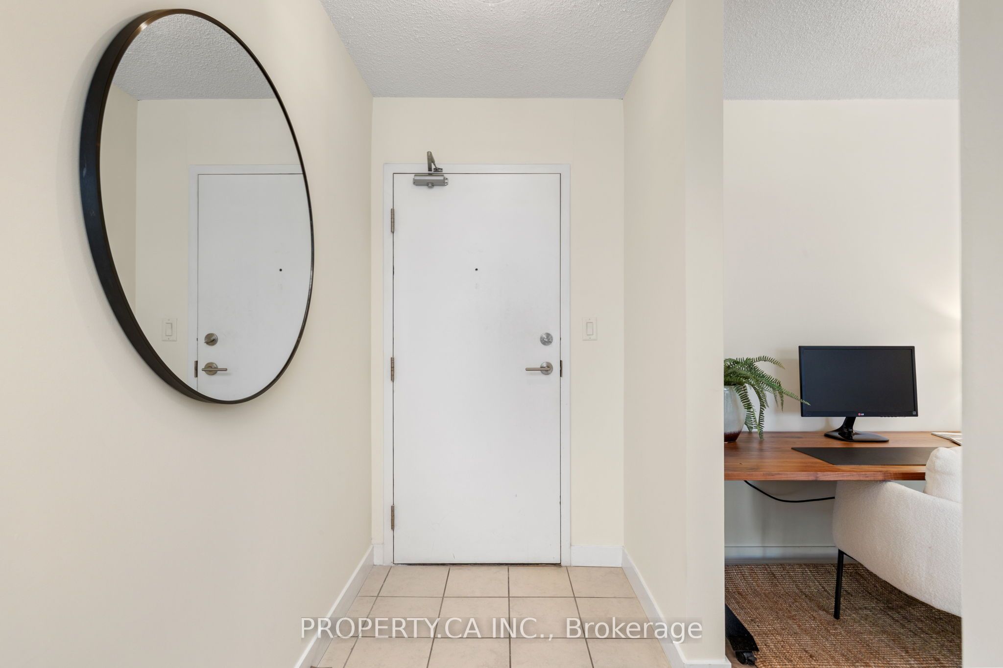 11 Brunel Court 503, Toronto, ON M5V 3Y3 photo 2
