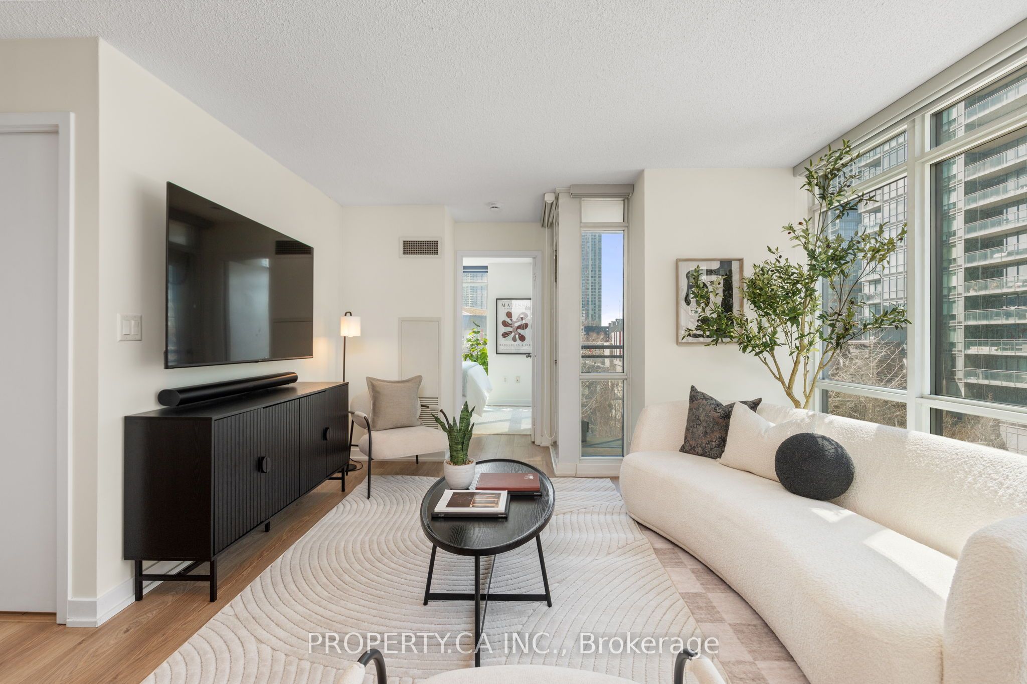 11 Brunel Court 503, Toronto, ON M5V 3Y3 photo 5