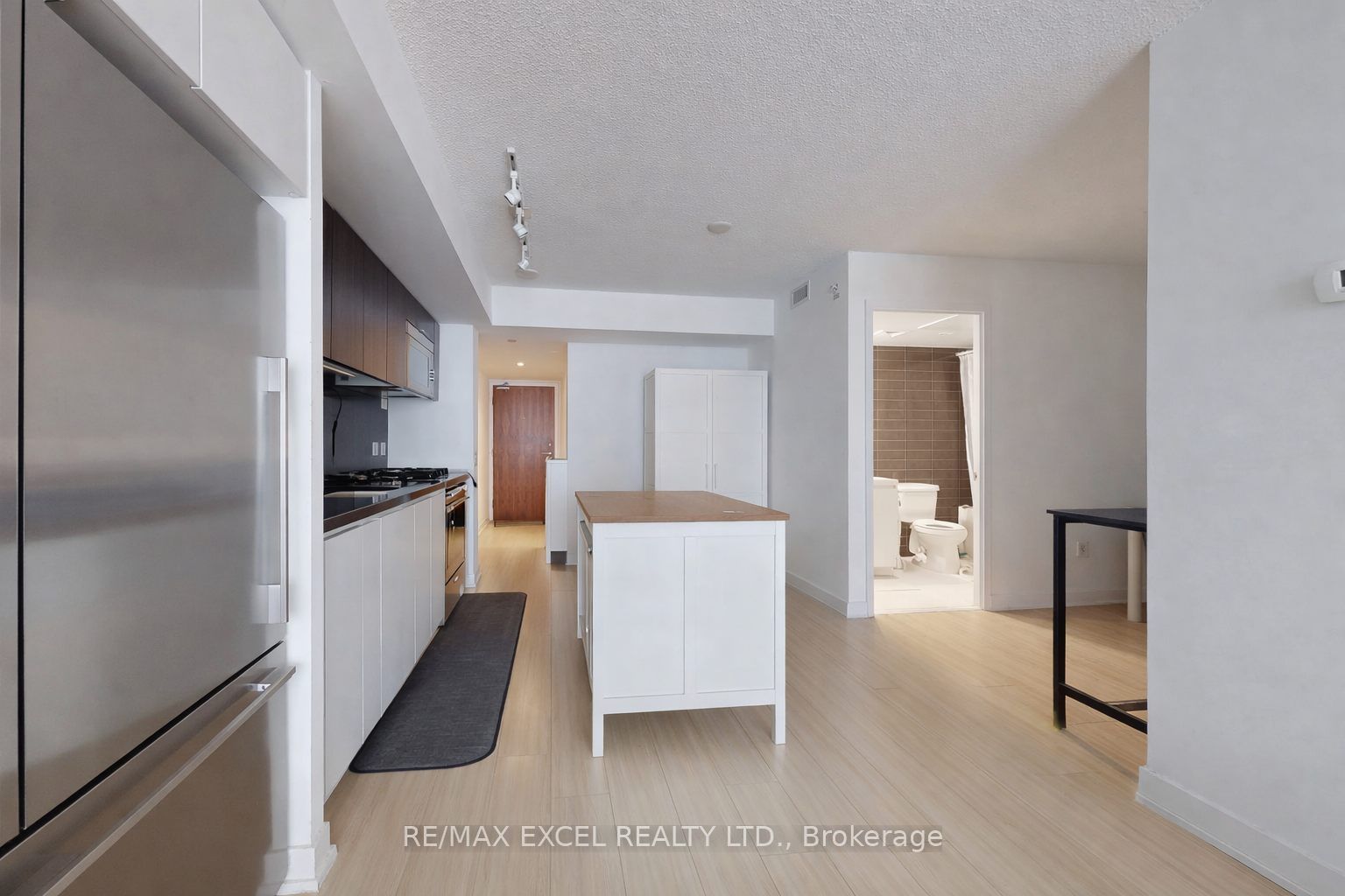 75 Queens Wharf Road 1606, Toronto, ON M5V 0J8 photo 5