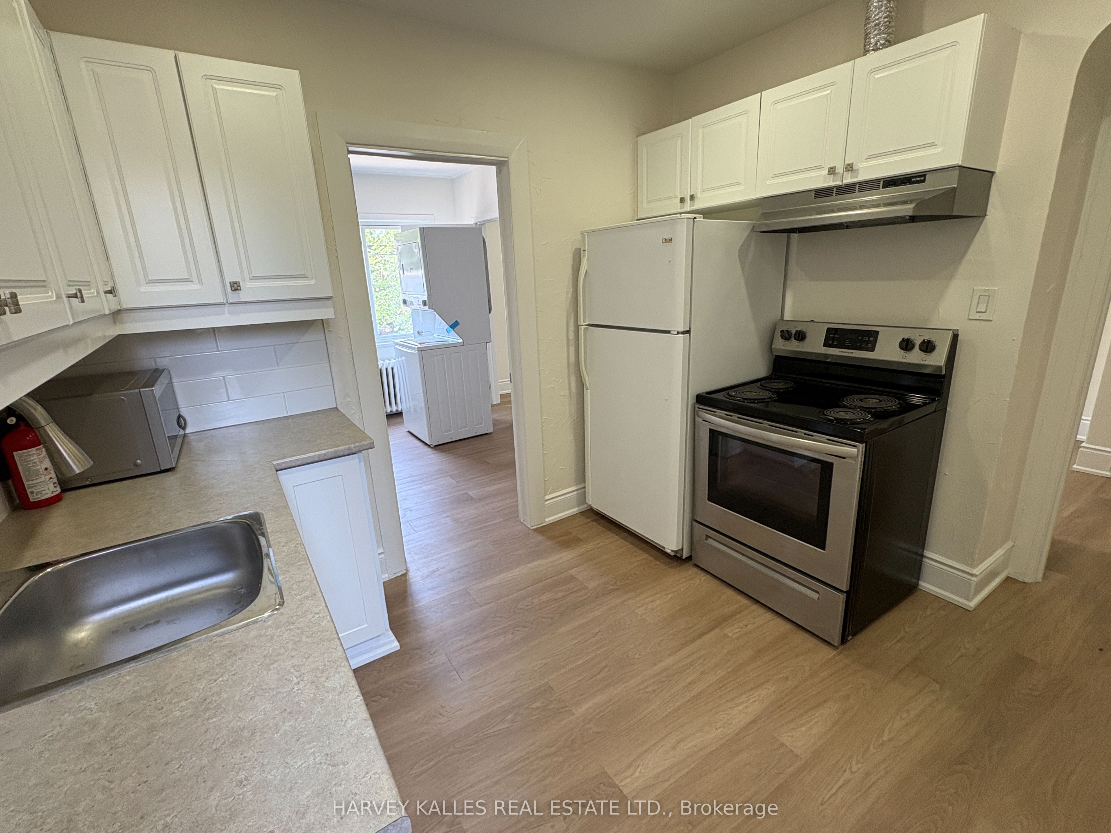 1611 Bayview Avenue A, Toronto, ON M4G 3B5 photo 4