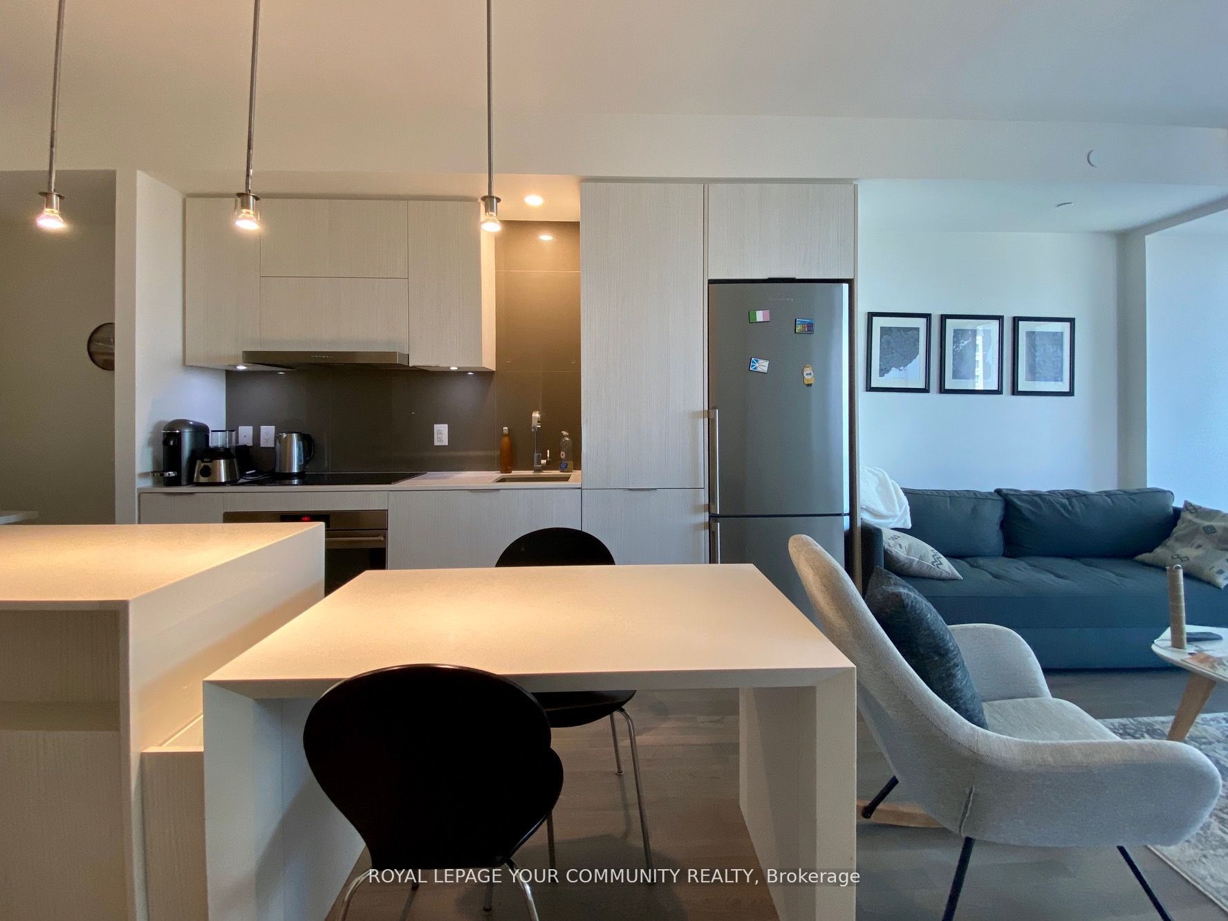 1 Bloor Street E 2812, Toronto, ON M4W 0A9 photo 4