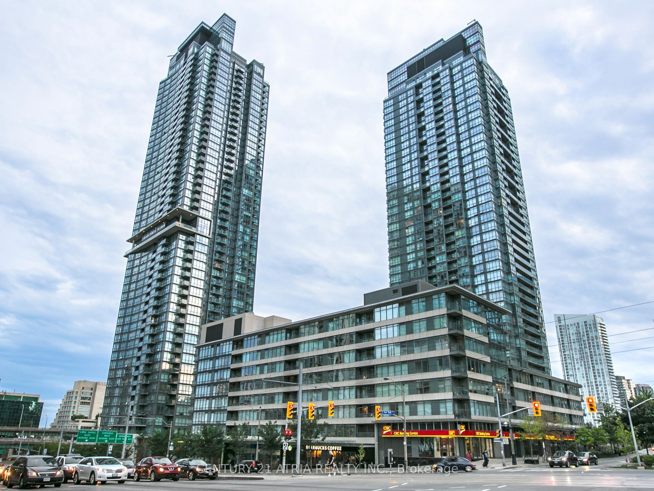 15 Brunel Court 317, Toronto, ON M5V 3Y6 photo 3