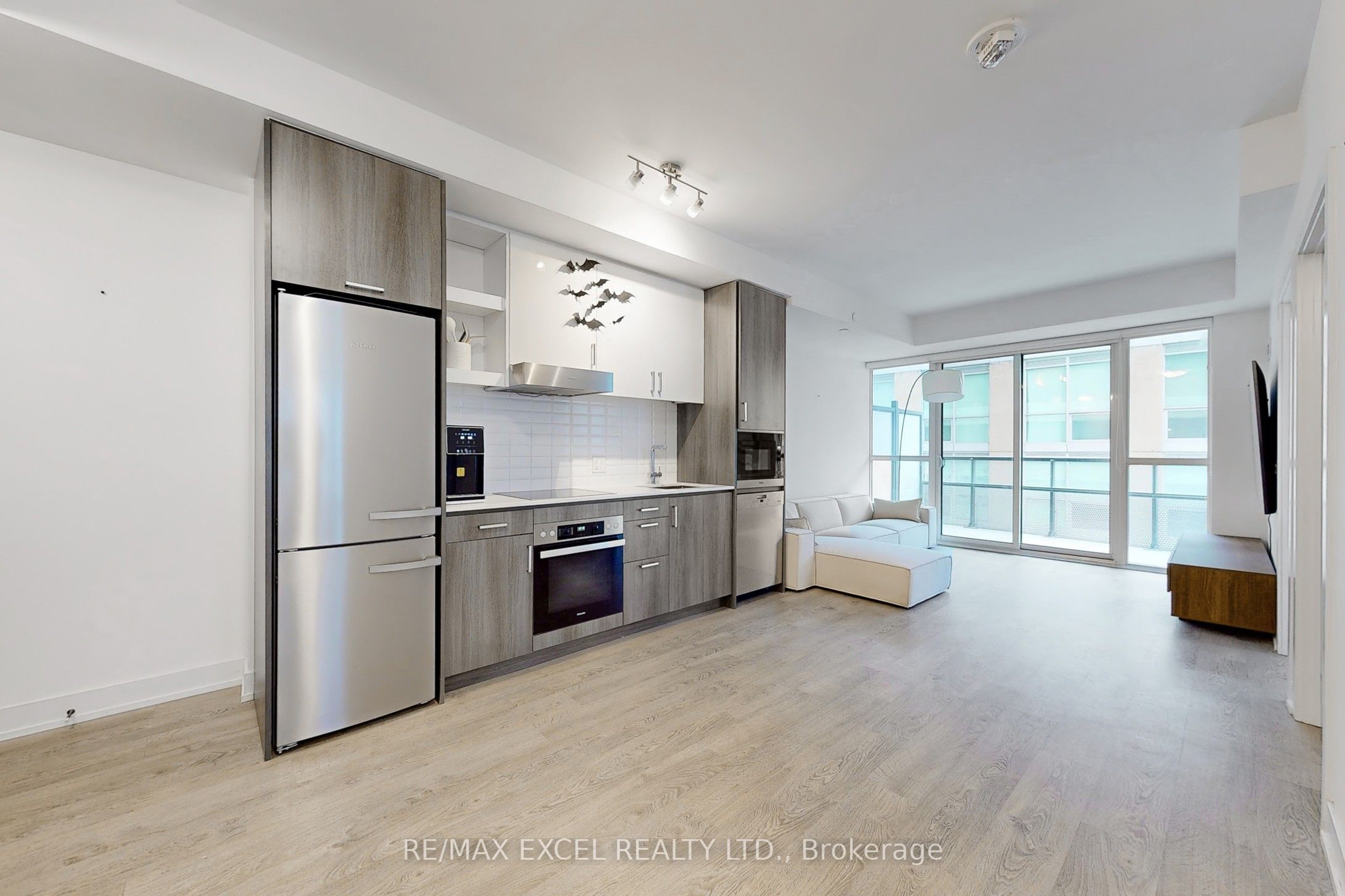 11 Lillian Street 609, Toronto, ON M4S 2H7 photo 4
