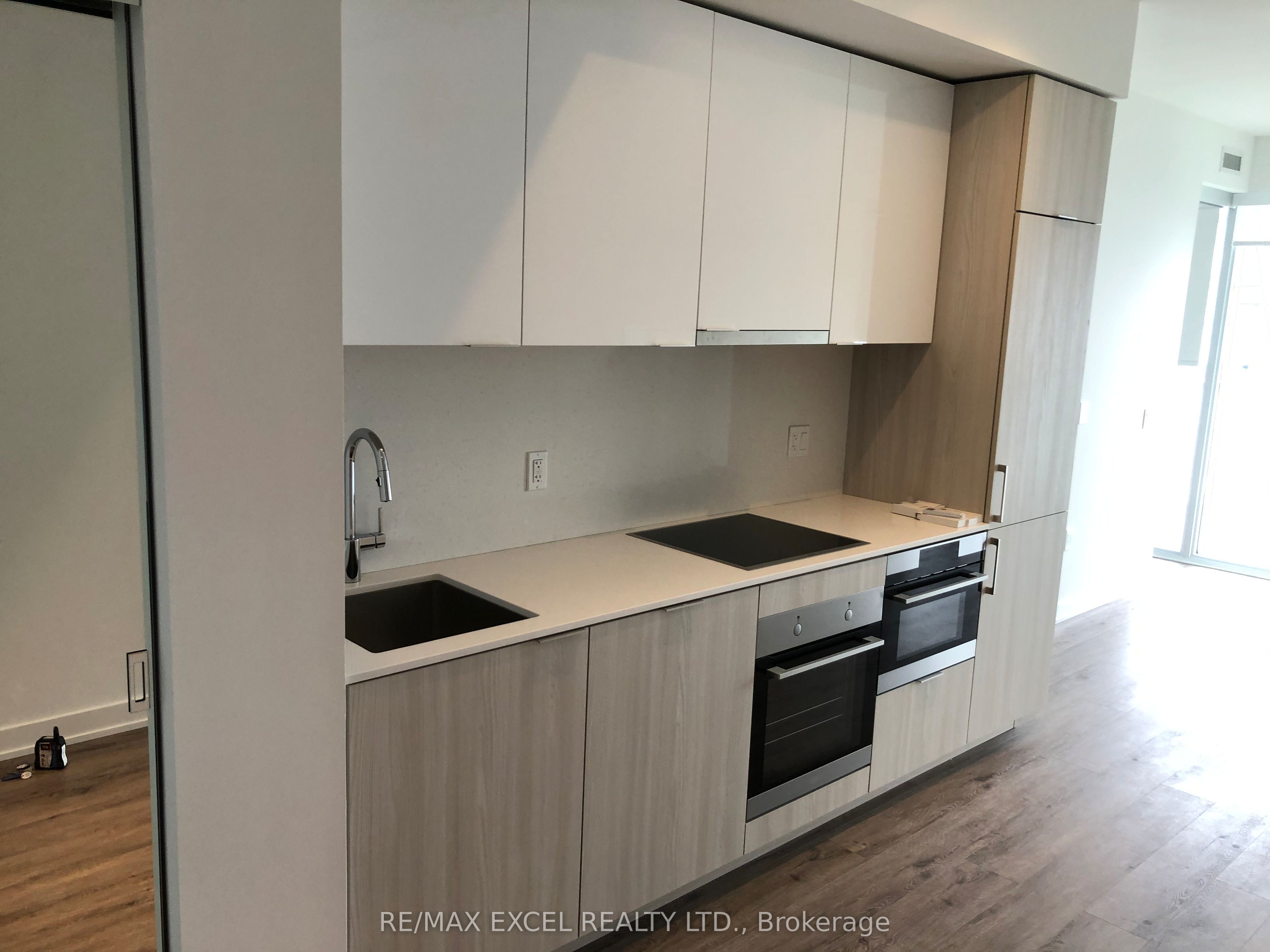 15 Queens Quay E 1303, Toronto, ON M5E 0A4 photo 4