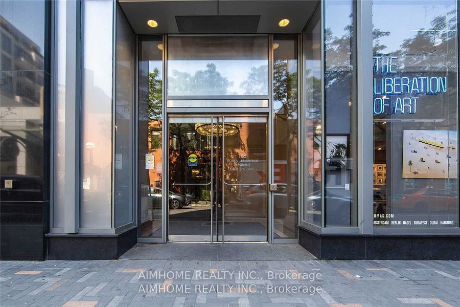 155 Yorkville Avenue 1015, Toronto, ON M5R 1C4 photo 3