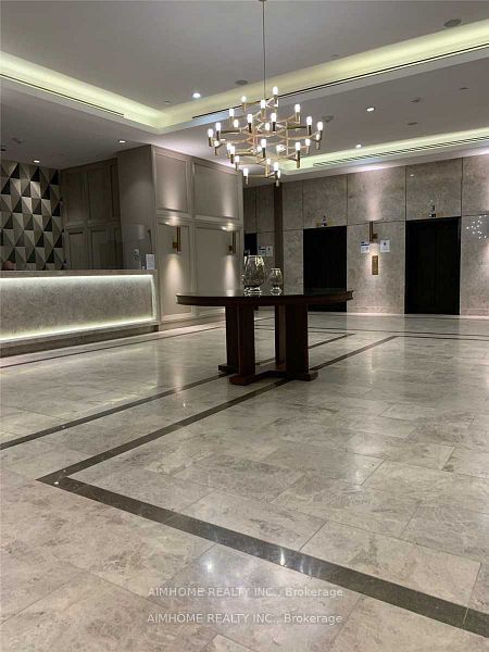 155 Yorkville Avenue 1015, Toronto, ON M5R 1C4 photo 5