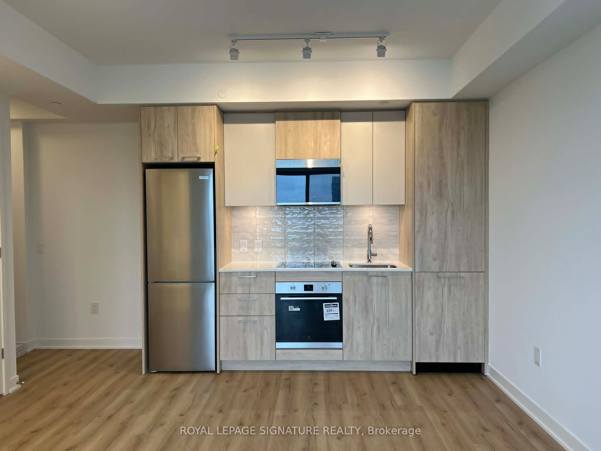 10 Oak Street 2509, Toronto, ON M5A 0Z1