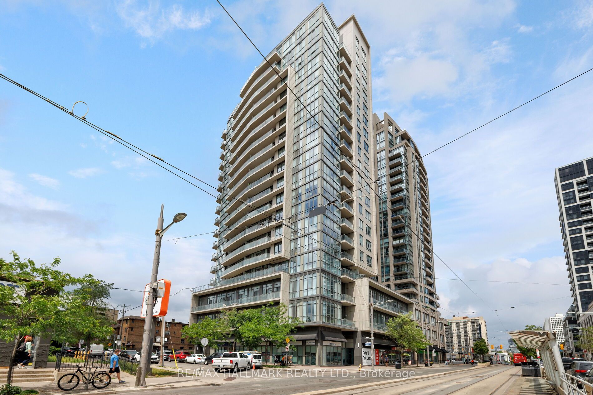 530 St Clair Avenue W 1401, Toronto, ON M6C 0A2