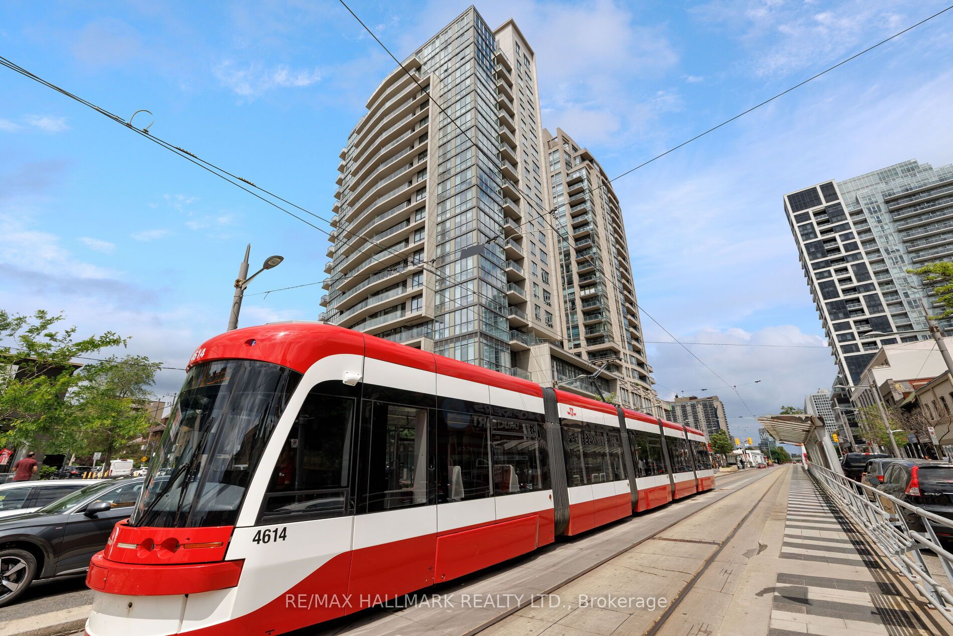 530 St Clair Avenue W 1401, Toronto, ON M6C 0A2 photo 3