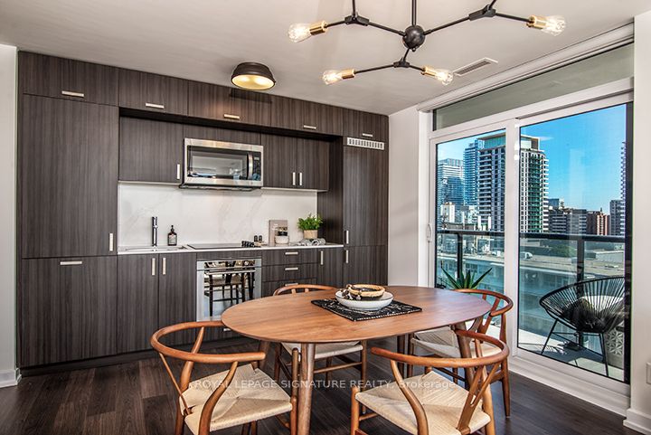 18 Erskine Avenue 3109, Toronto, ON M4P 0C9 photo 5