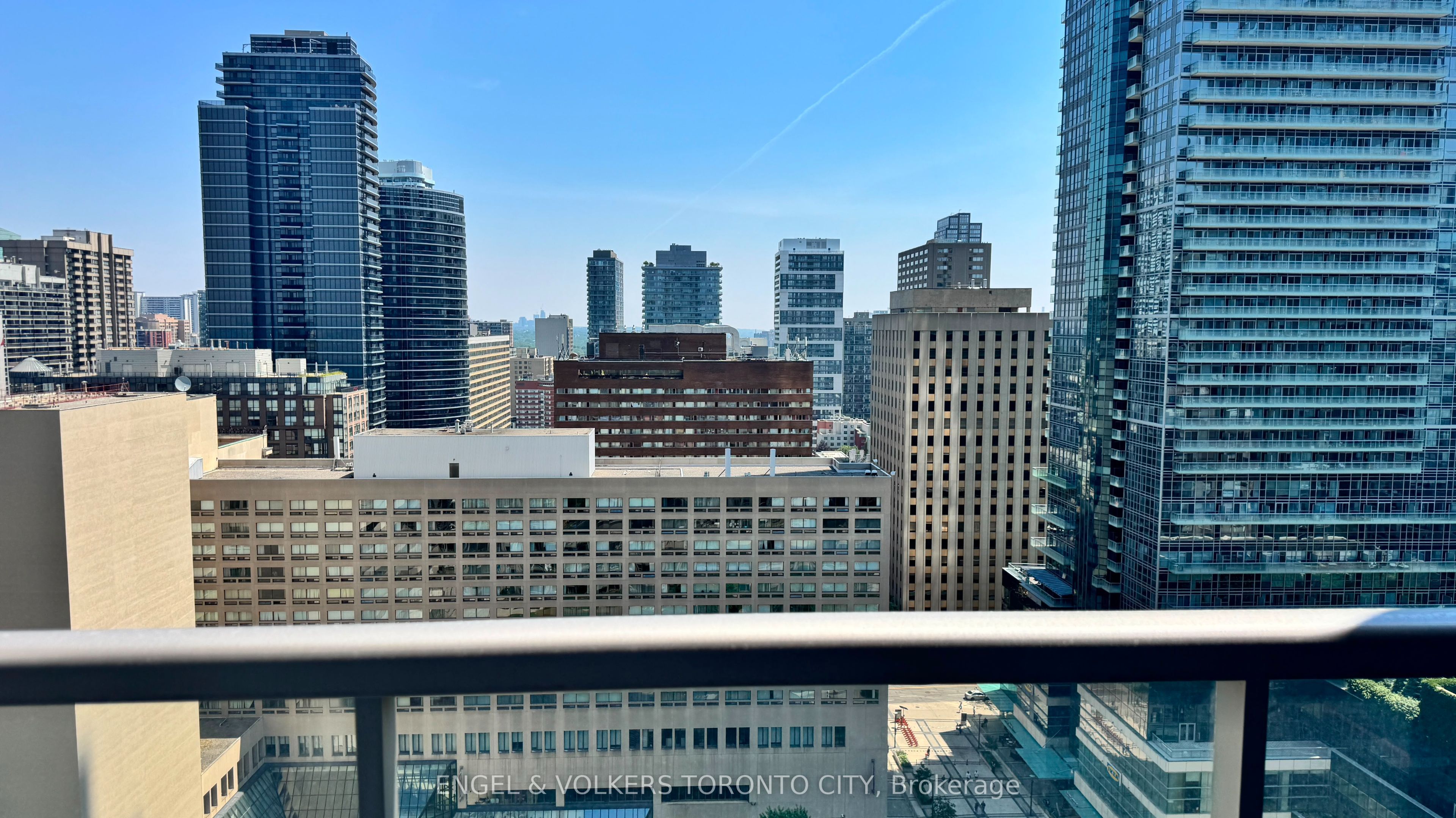 761 Bay Street 2302, Toronto, ON M5G 2R2
