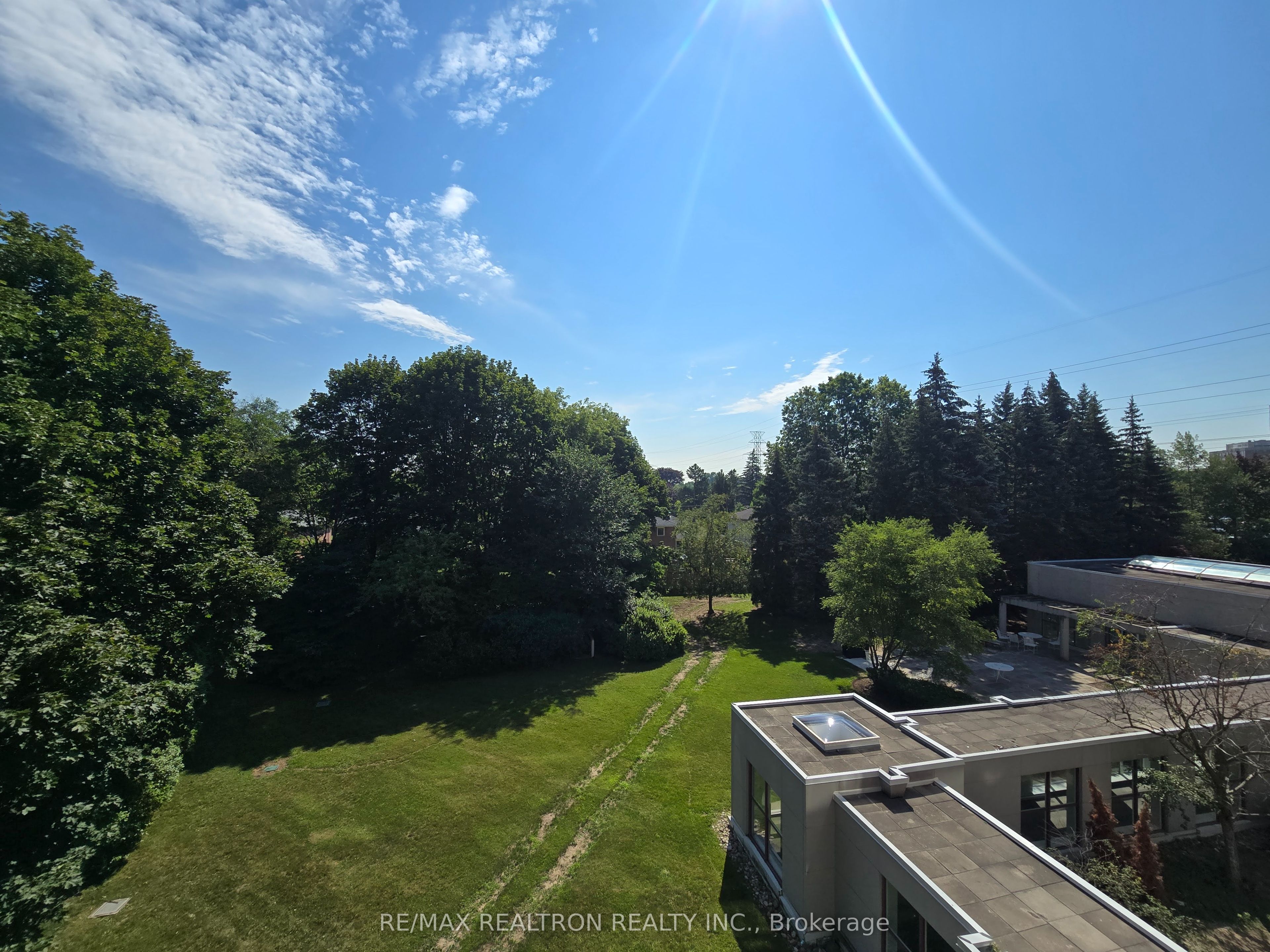 5785 Yonge Street 403, Toronto, ON M2M 4J2 photo 5