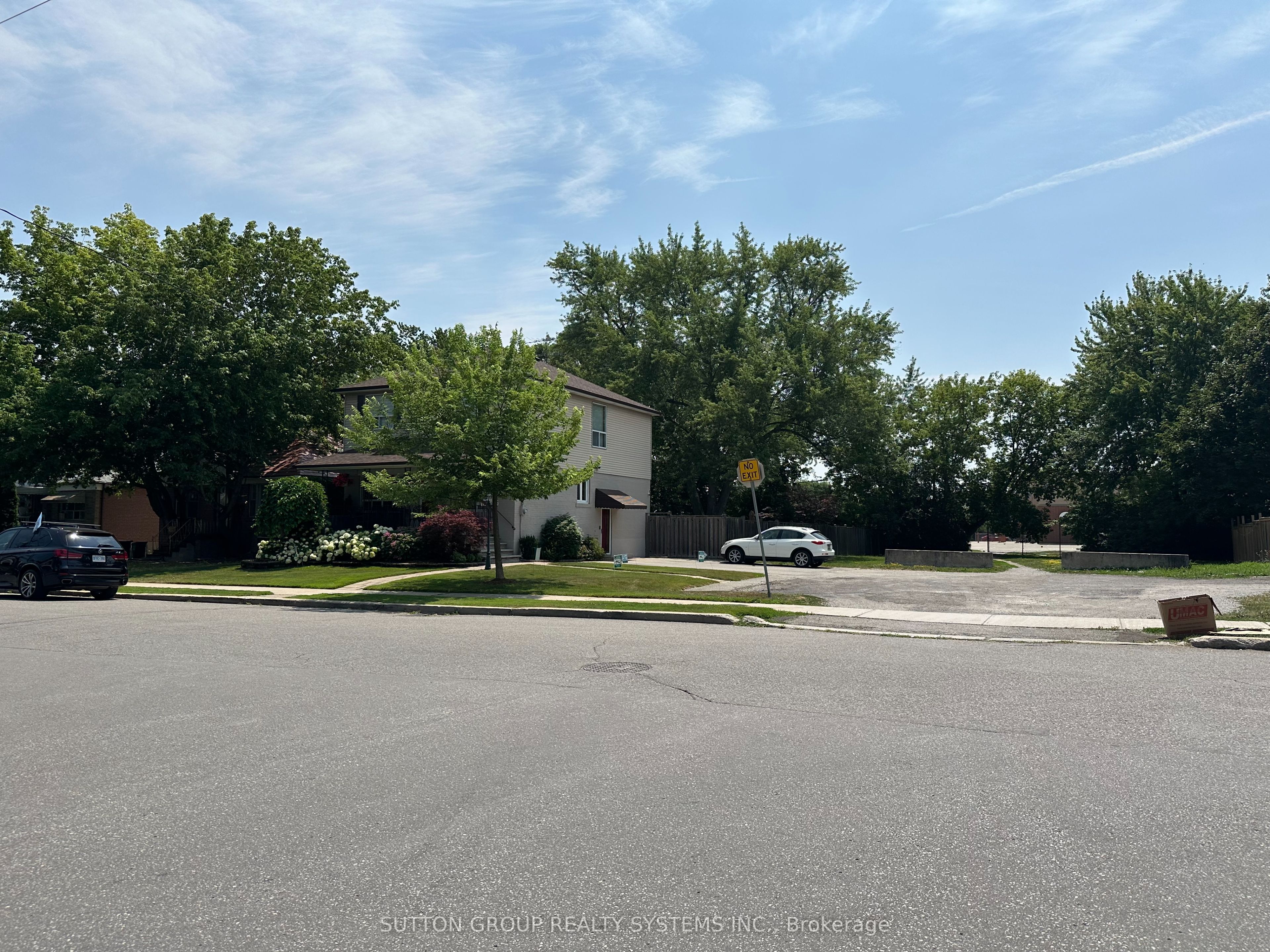 89 Reiner Road, Toronto, ON M3H 2L4 photo 2