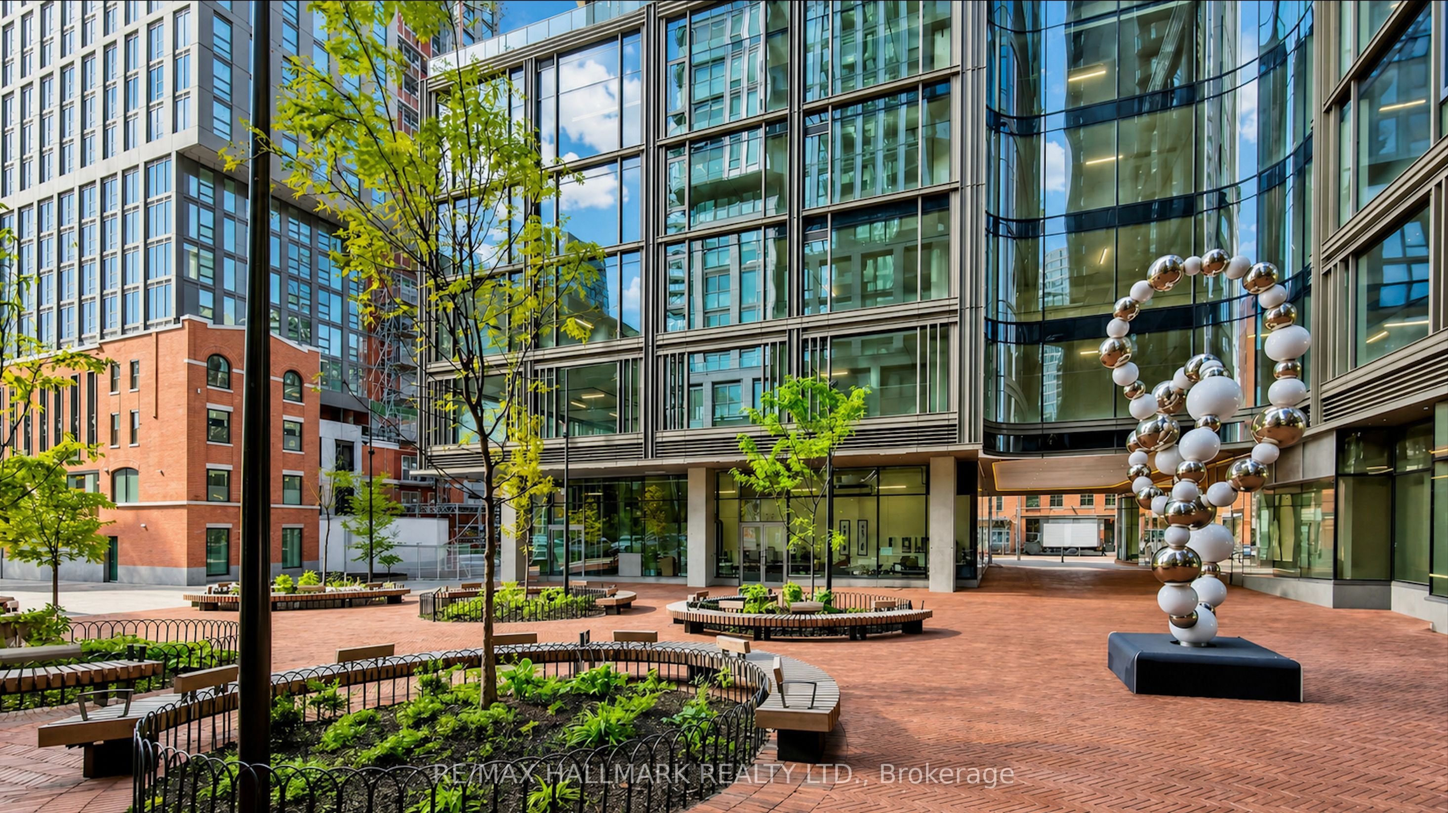 88 Queen Street 1701, Toronto, ON M5C 0B6 photo 3