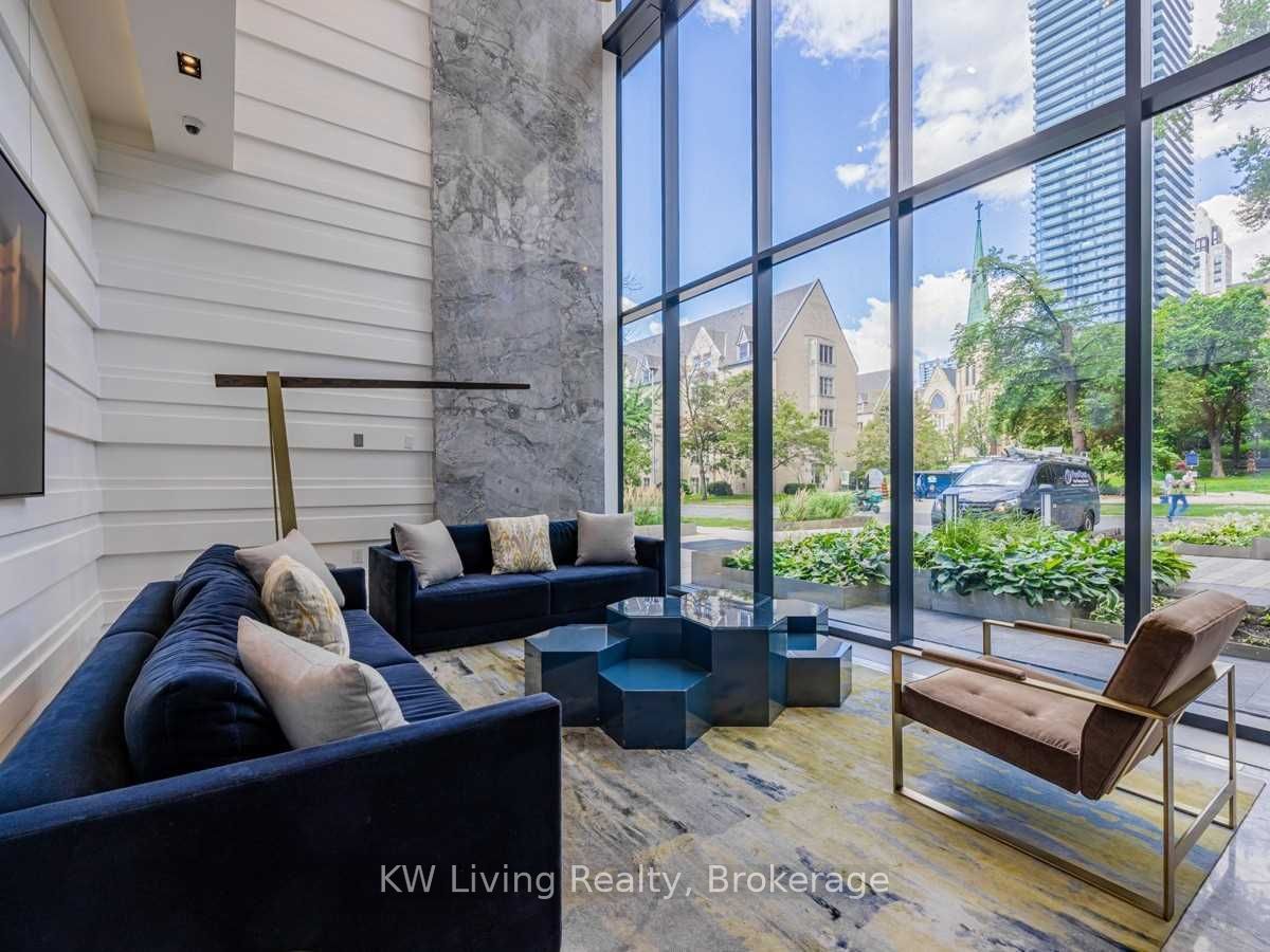 57 St Joseph Street 2810, Toronto, ON M5S 0C5 photo 3
