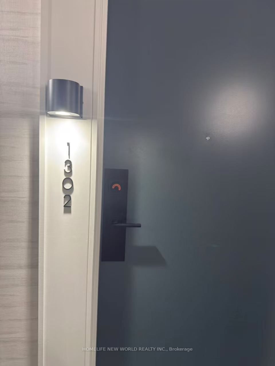 18 Holmes Ave Avenue 1302, Toronto, ON M2N 0E1