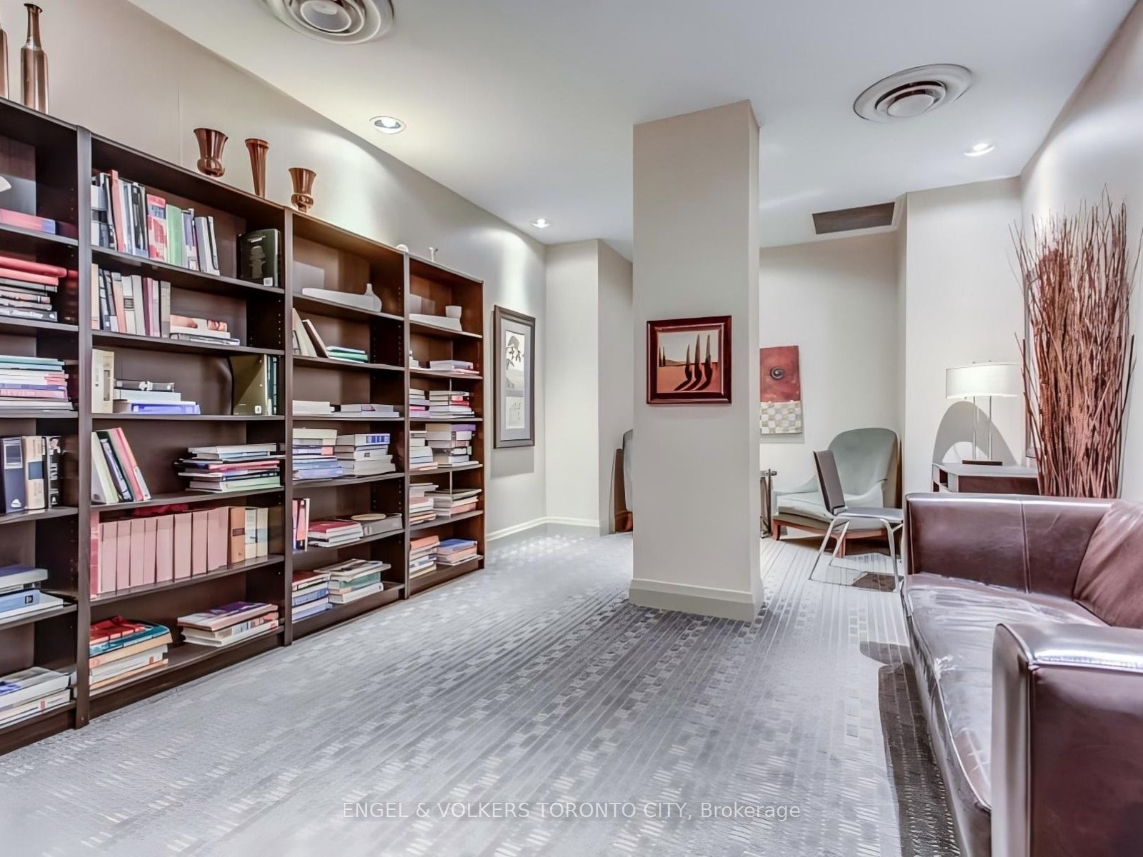 18 Parkview Avenue 1907, Toronto, ON M2N 7H7 photo 5