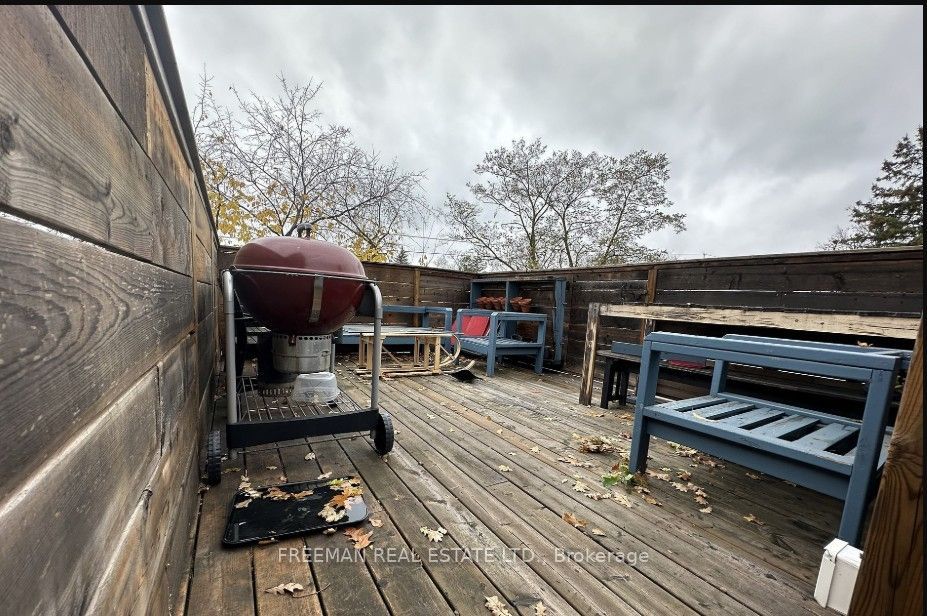 62 Austin Terrace 2, Toronto, ON M5R 1Y6