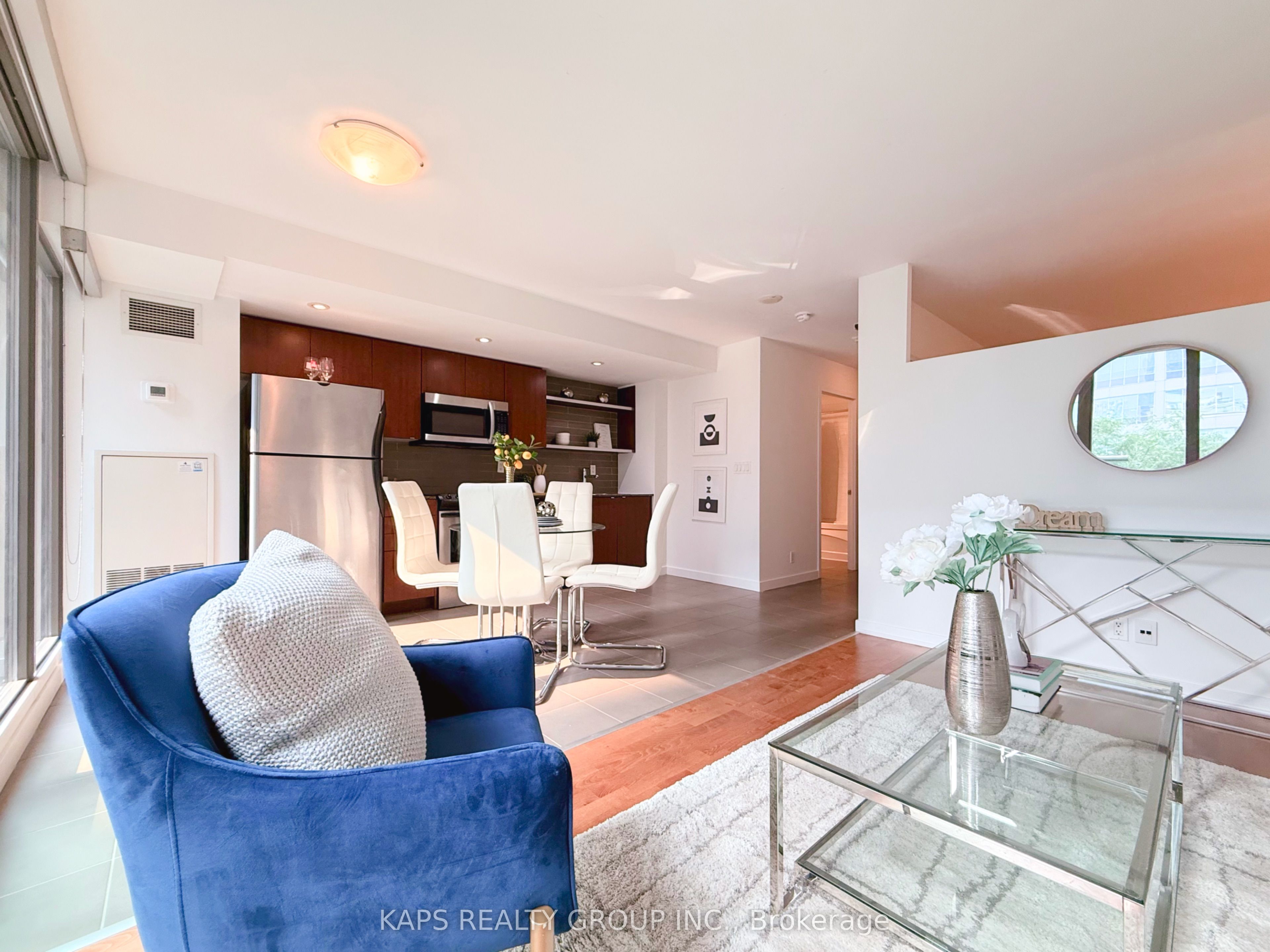 33 Lombard Street 410, Toronto, ON M5C 3H8 photo 3