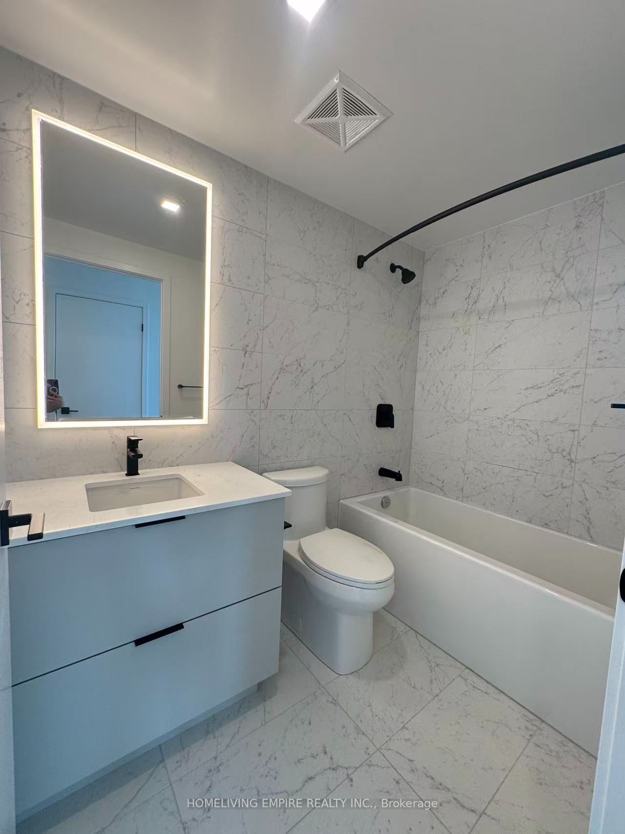 609 Sherbourne Street 3302, Toronto, ON M4X 1K7 photo 5