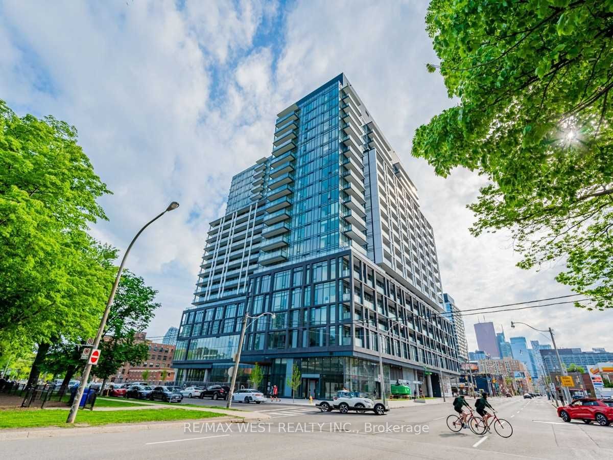 50 Power Street 417, Toronto, ON M5A 0E3