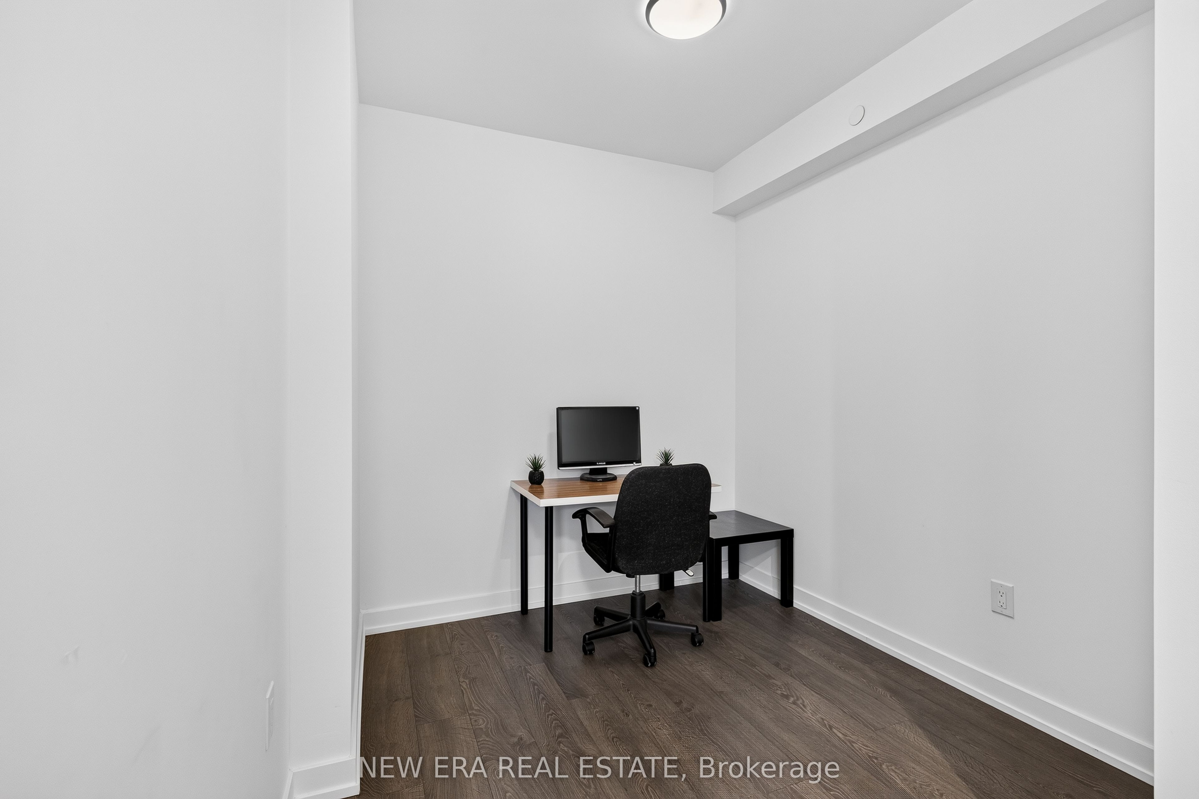 7 Golden Avenue N433, Toronto, ON M6R 2J3 photo 4