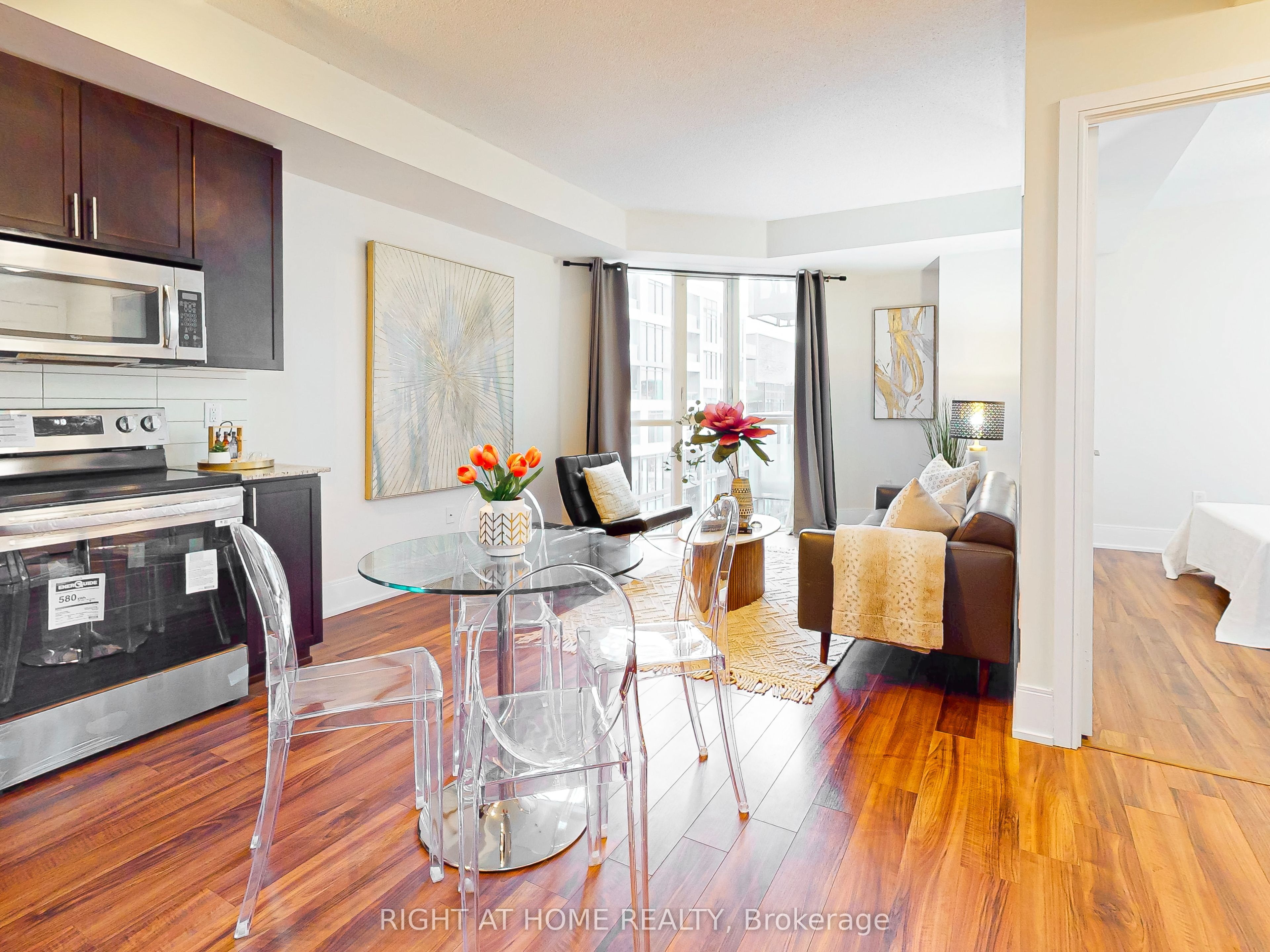 560 Front Street W 1232, Toronto, ON M5V 1C1 photo 5