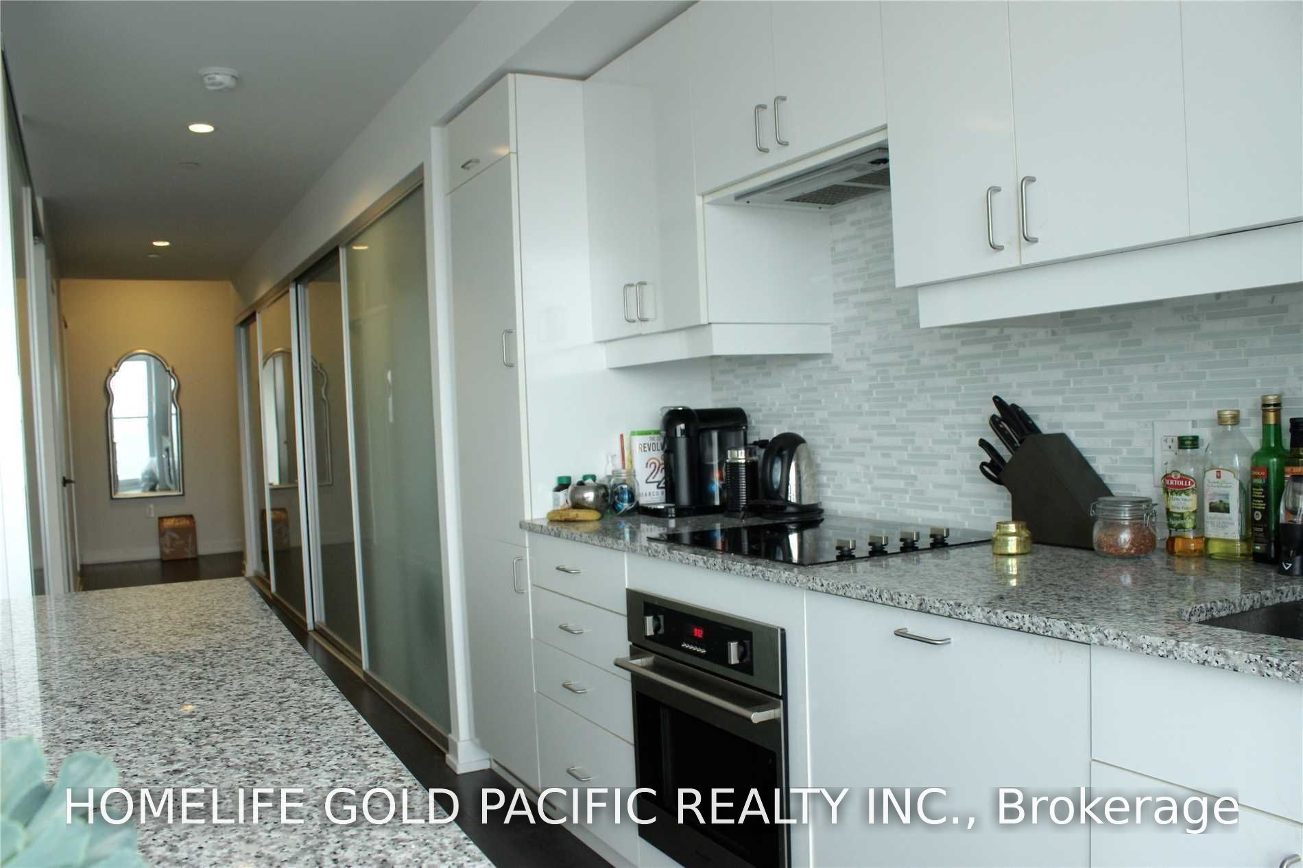 426 University Avenue 3901, Toronto, ON M5G 1S9 photo 5