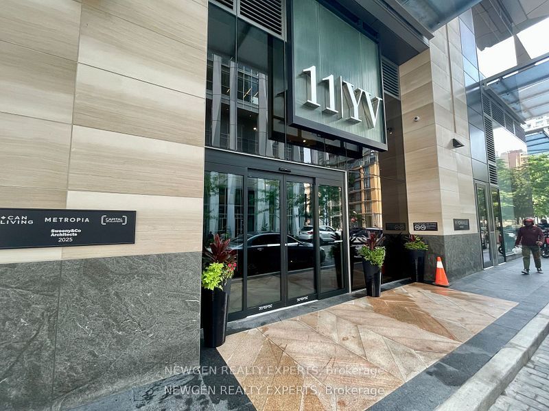 11 Yorkville Avenue 3610, Toronto, ON M4W 0B7 photo 4