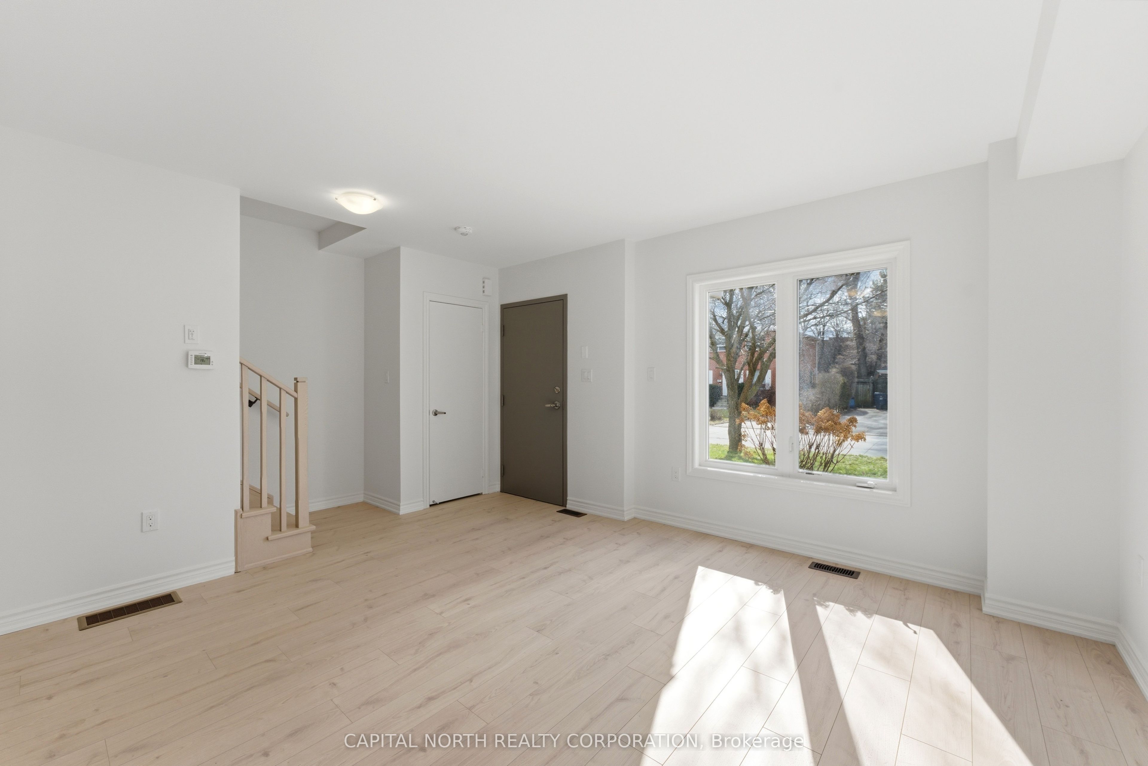 54 Touraine Avenue 3, Toronto, ON M3H 1R2 photo 2