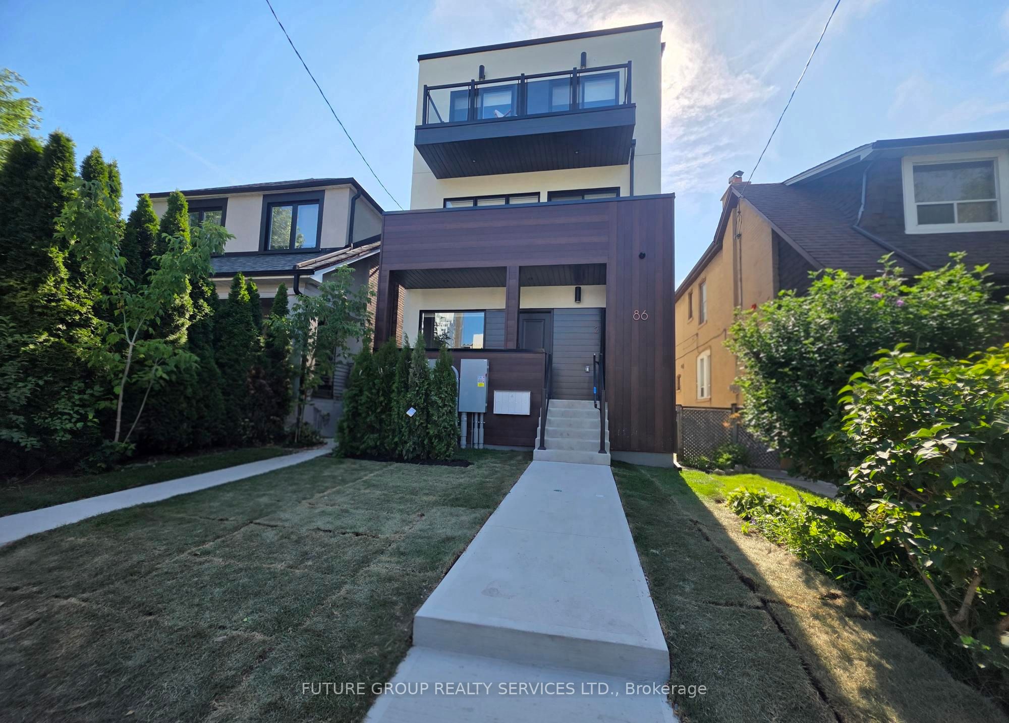86 Kenwood Avenue Unit 1, Toronto, ON M6C 2S2