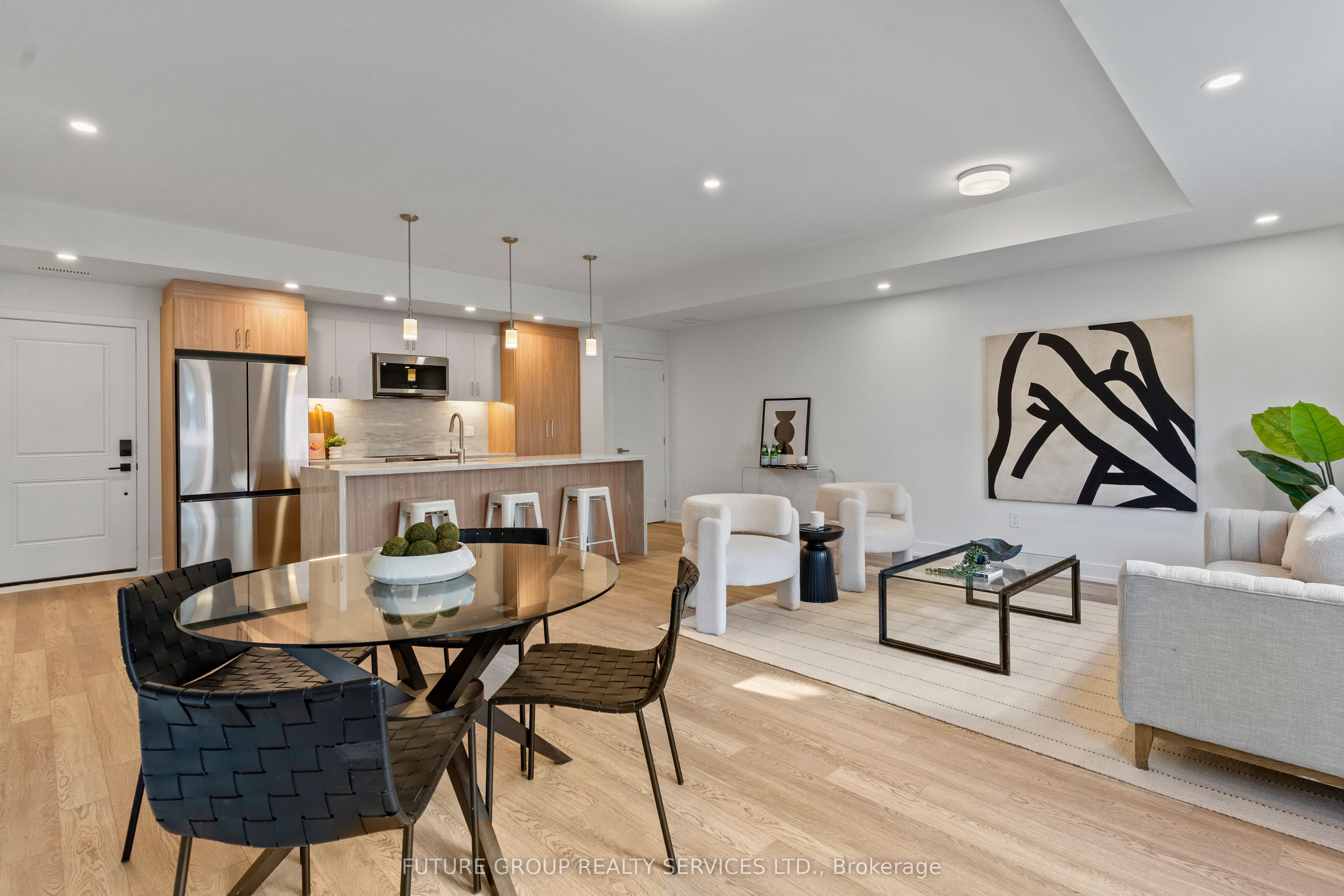 86 Kenwood Avenue Unit 5, Toronto, ON M6C 2S2