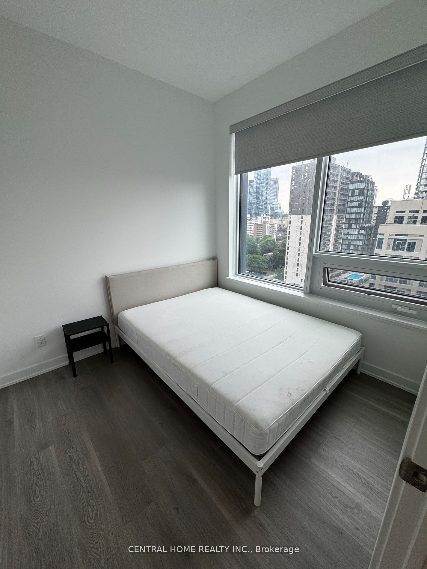8 Wellesley Street W 1612, Toronto, ON M4Y 1E7 photo 5