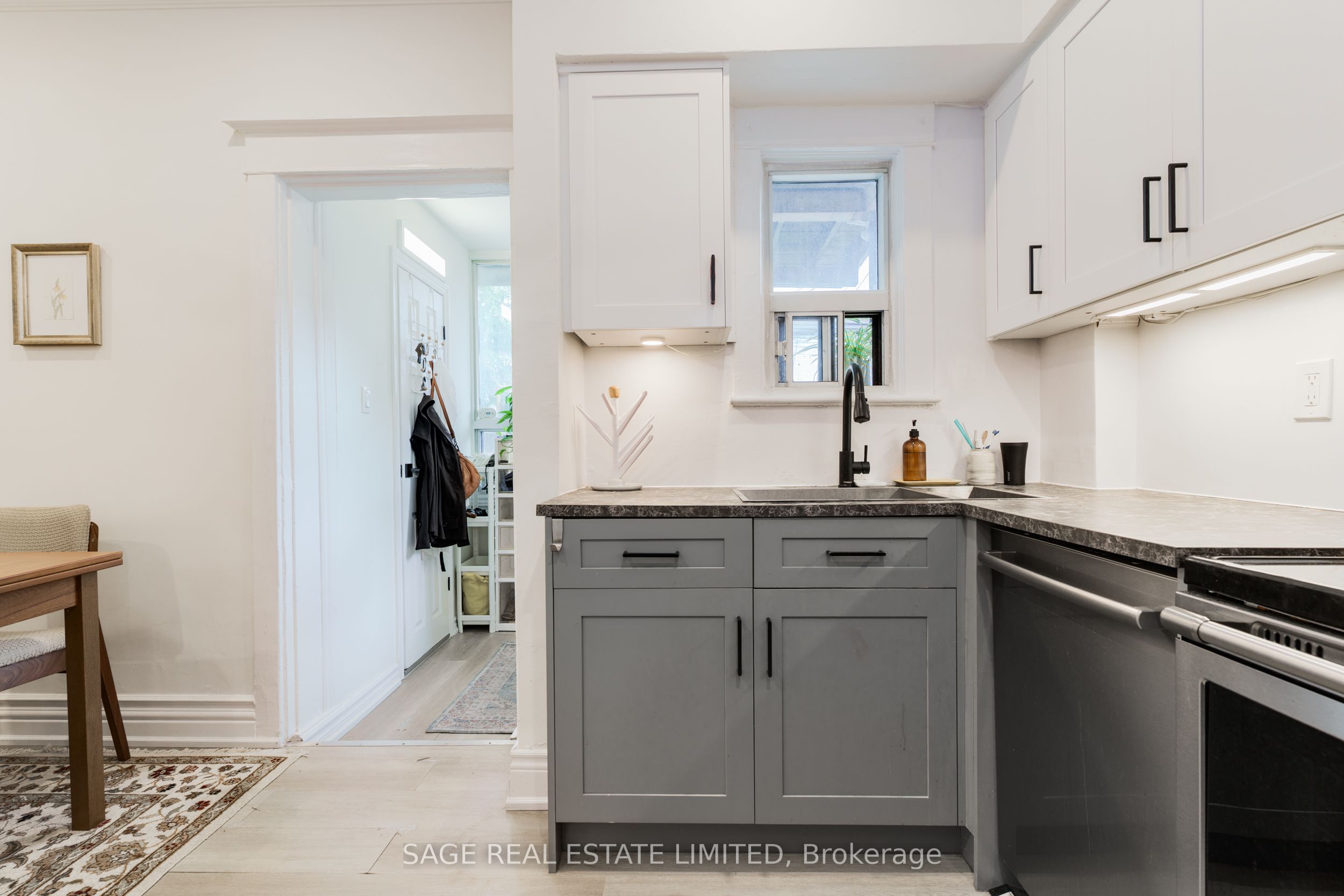 37 Rusholme Road Main, Toronto, ON M6J 3H3 photo 5