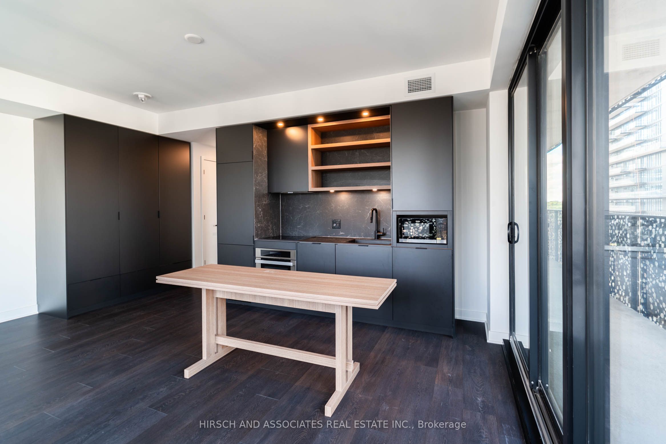 55 E Charles Street E 3906, Toronto, ON M4Y 0J1