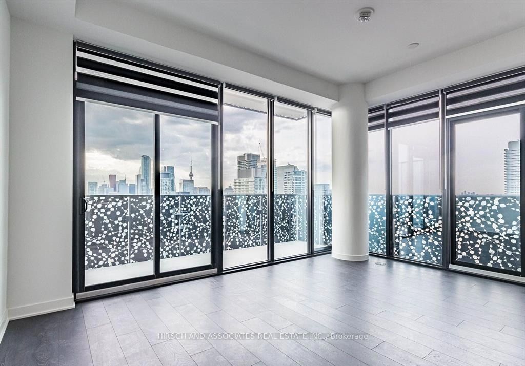 55 E Charles Street E 3906, Toronto, ON M4Y 0J1 photo 4