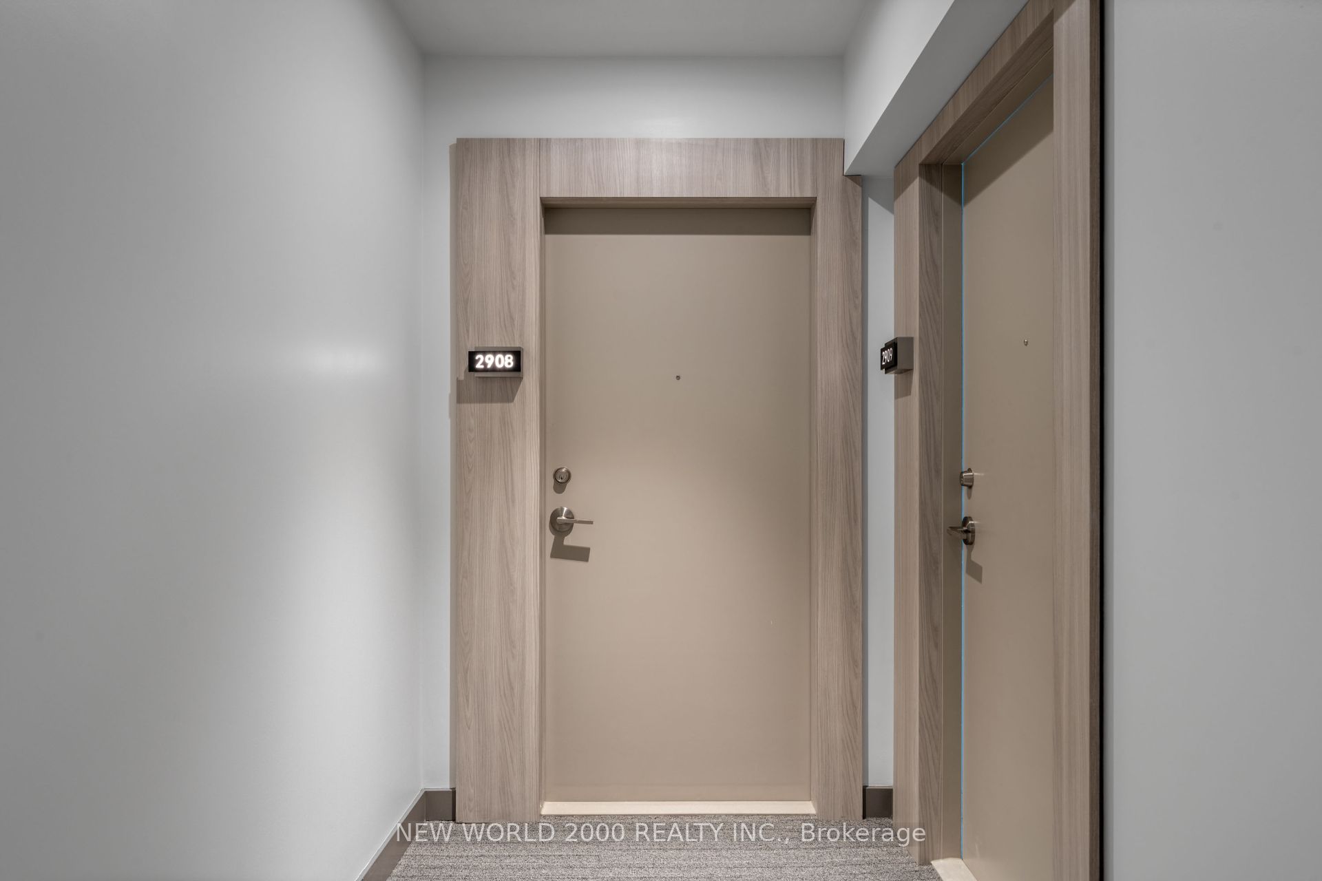 101 Roehampton Avenue 2008, Toronto, ON M4P 2W2 photo 2