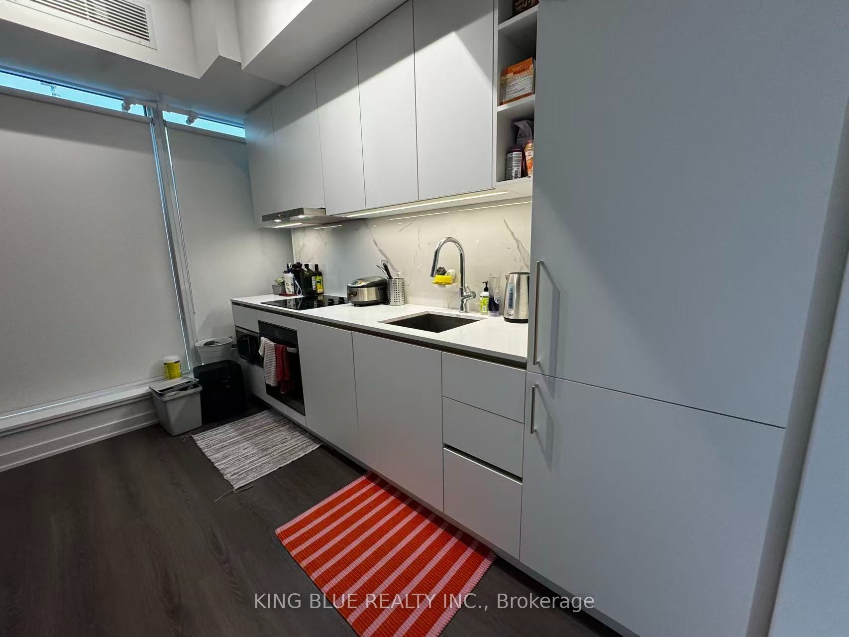 8 Wellesley Street W 5905, Toronto, ON M4Y 0J5 photo 4