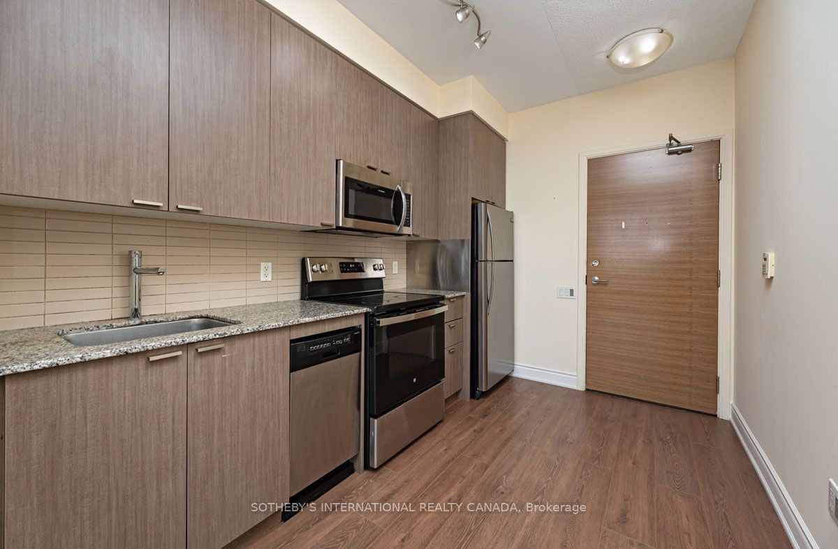 23 Sheppard Avenue E 2505, Toronto, ON M2N 0C8 photo 3