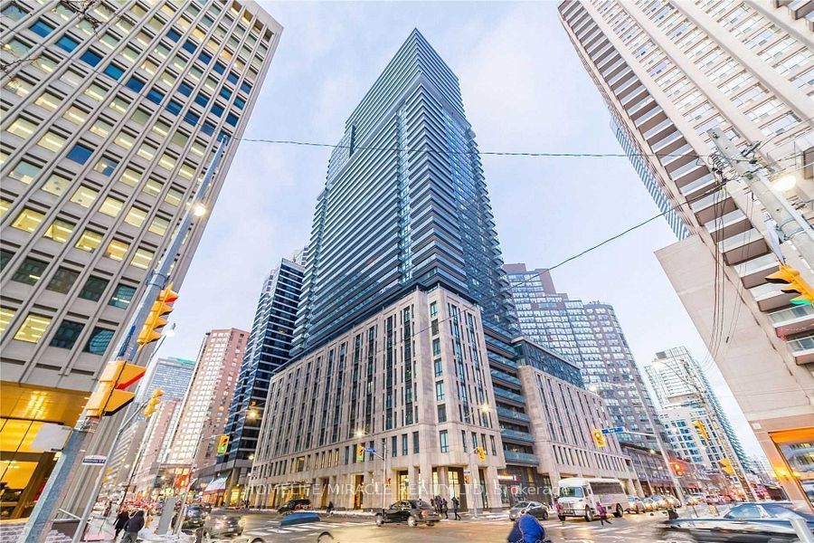 955 Bay Street 2809, Toronto, ON M5S 2A2