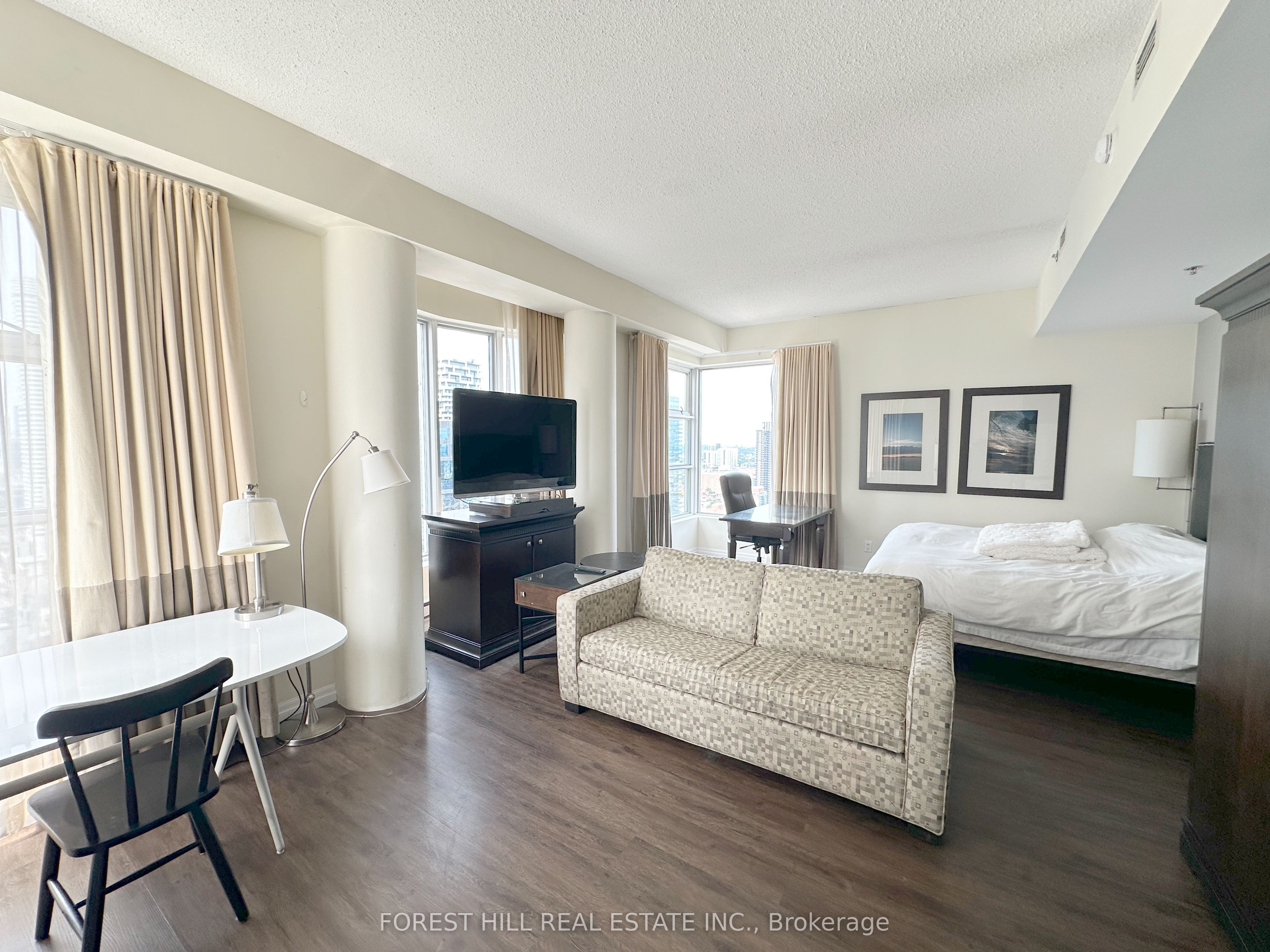 1 King Street W 3203, Toronto, ON M5H 1A1 photo 3