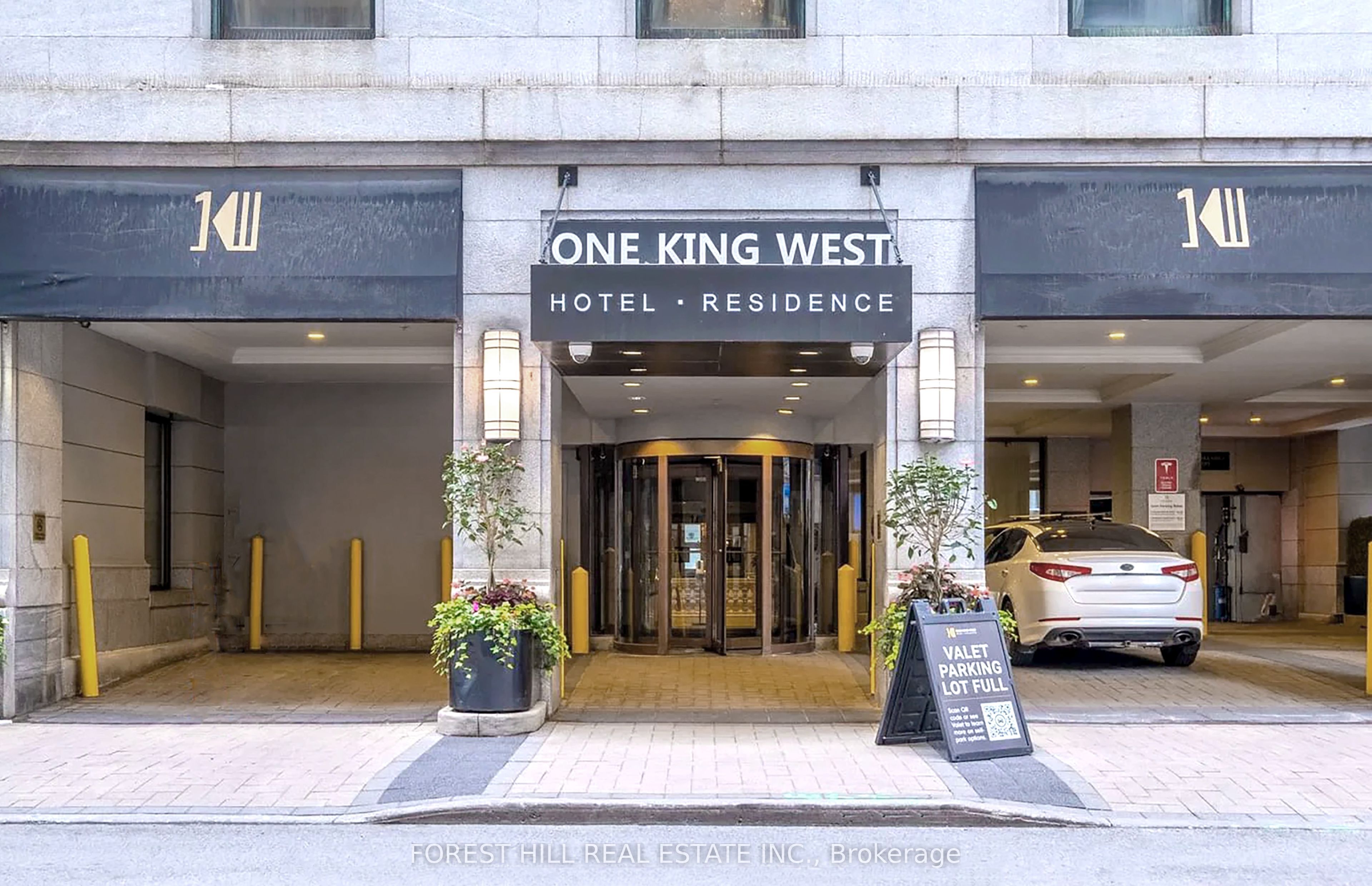 1 King Street W 3203, Toronto, ON M5H 1A1 photo 4
