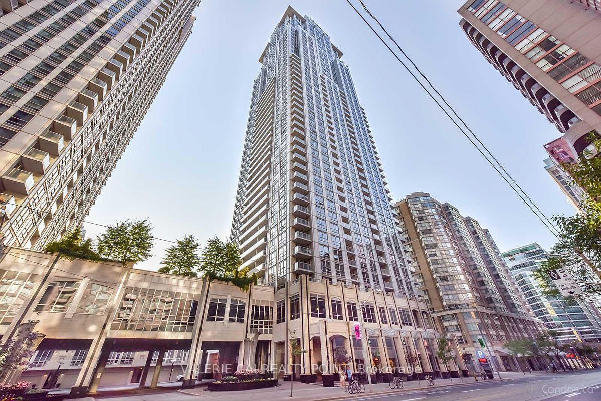 763 Bay Street 502, Toronto, ON M5G 2R3